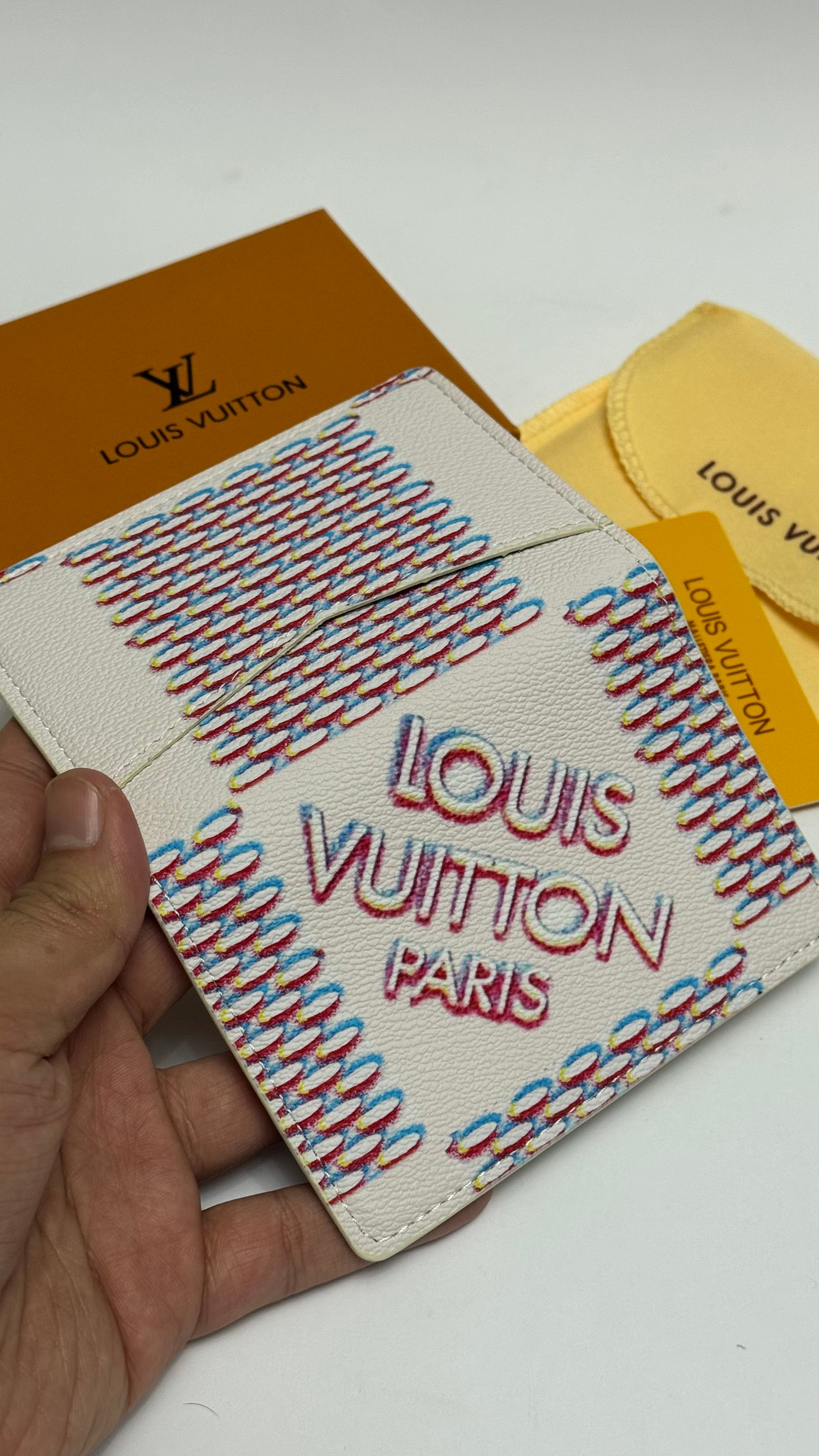Mirror Flip LV Wallet & Cardholder-30