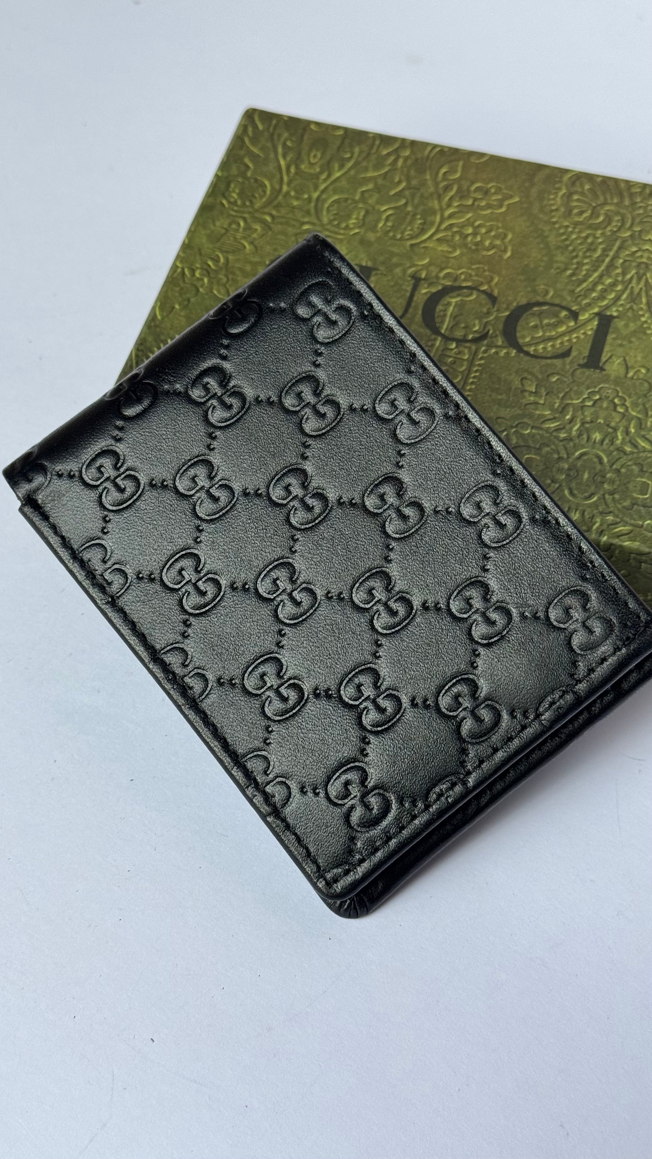 Gucci Textured Genuine Leather Wallet & Card Holder Set