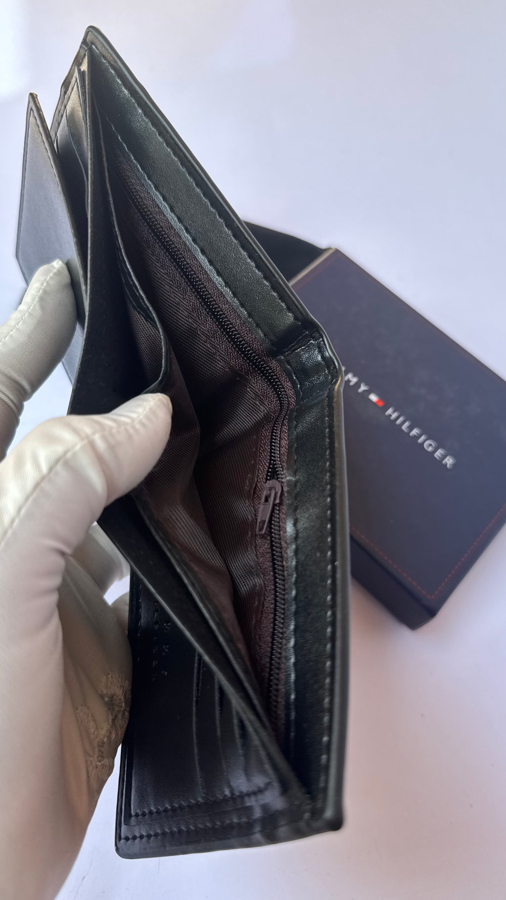 Tommy Hilfiger Wallet -128