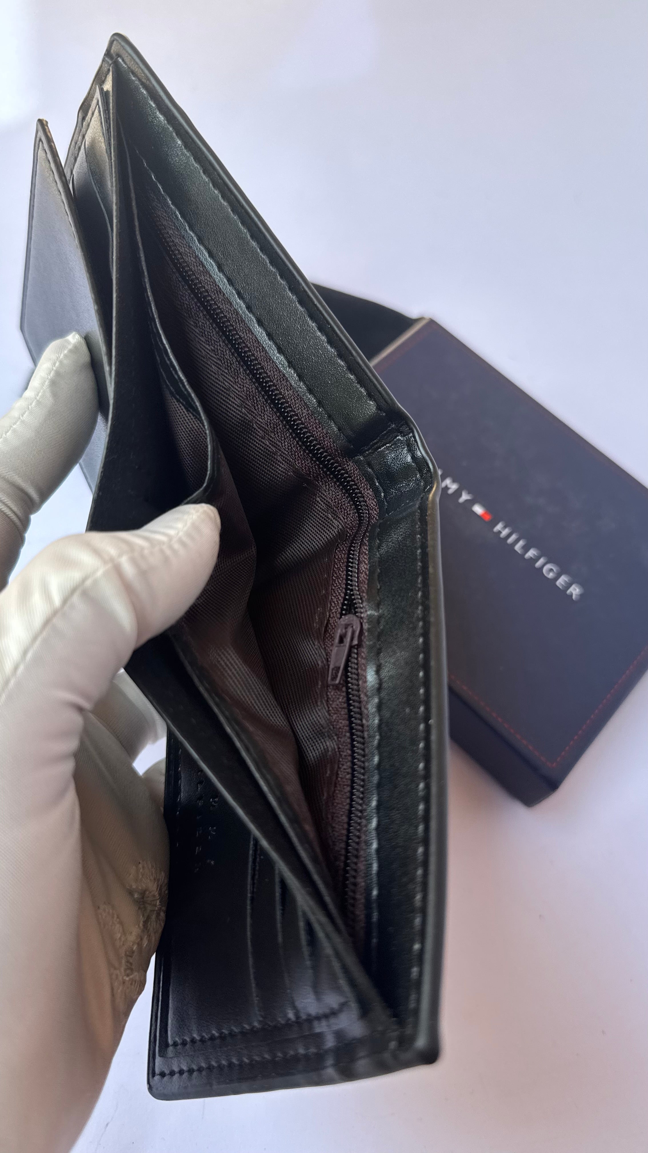 Tommy Hilfiger Wallet -128