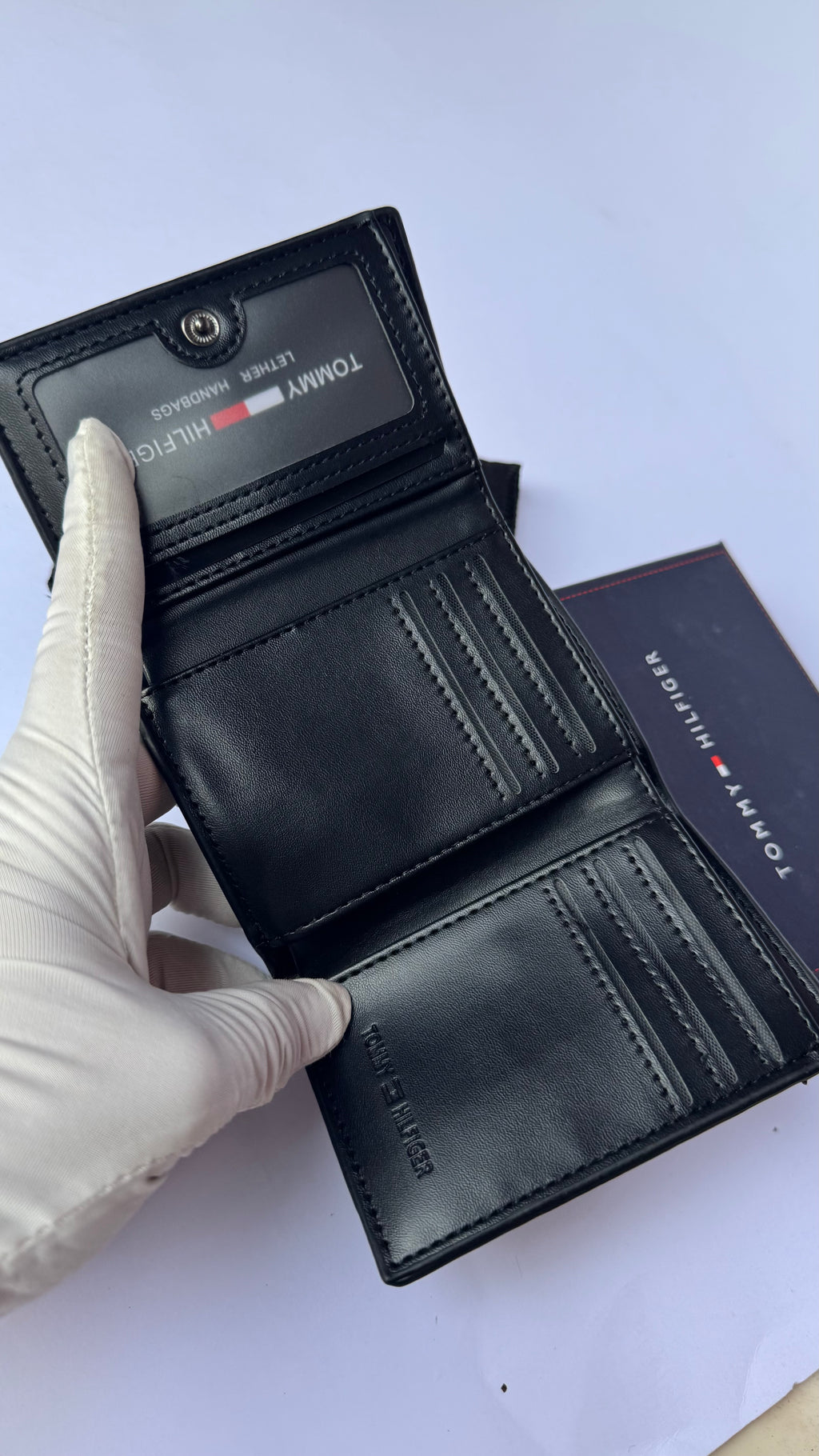 Tommy Hilfiger Grained Leather Trifold Wallet