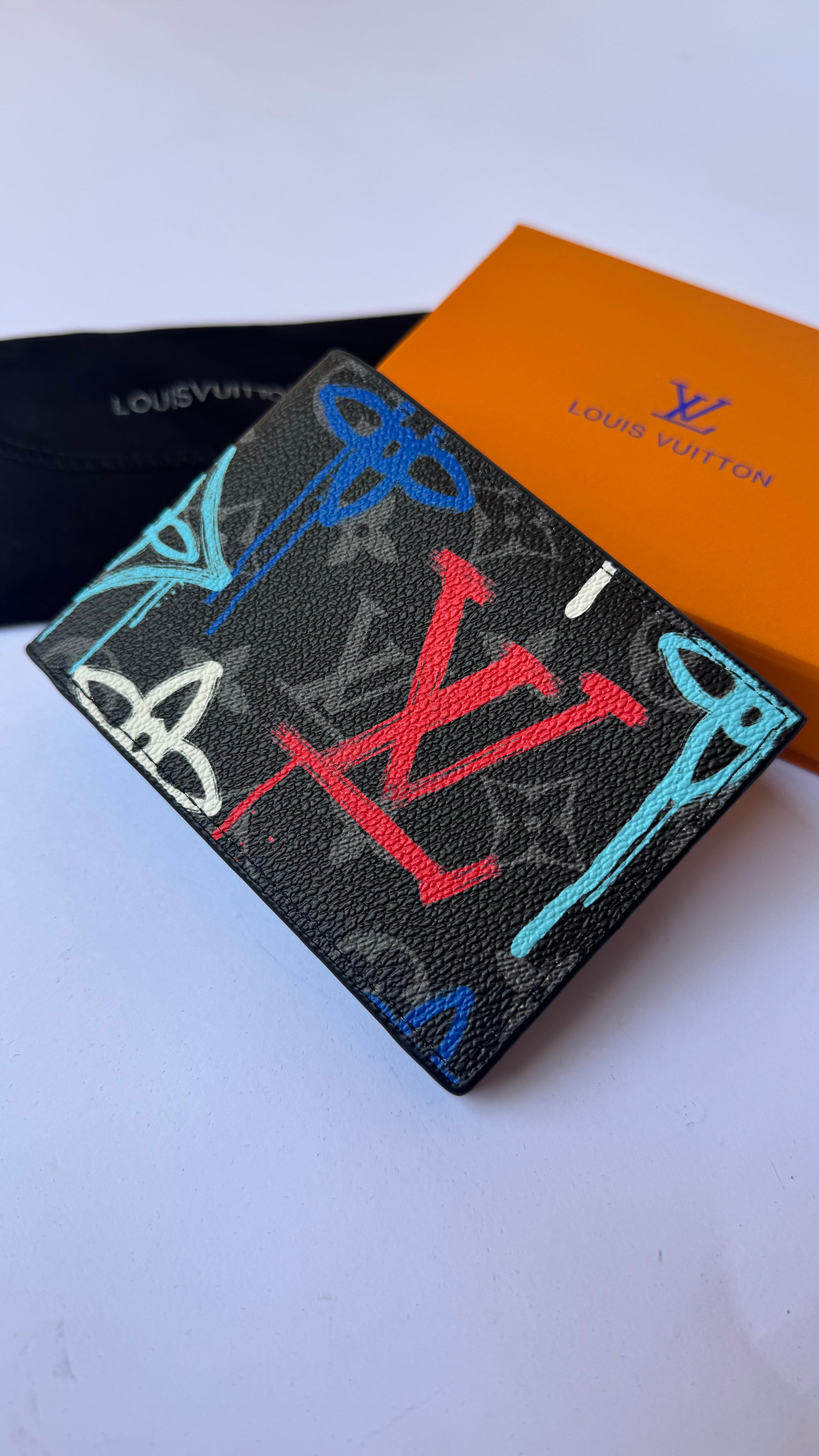 Louis Vuitton wallet-111