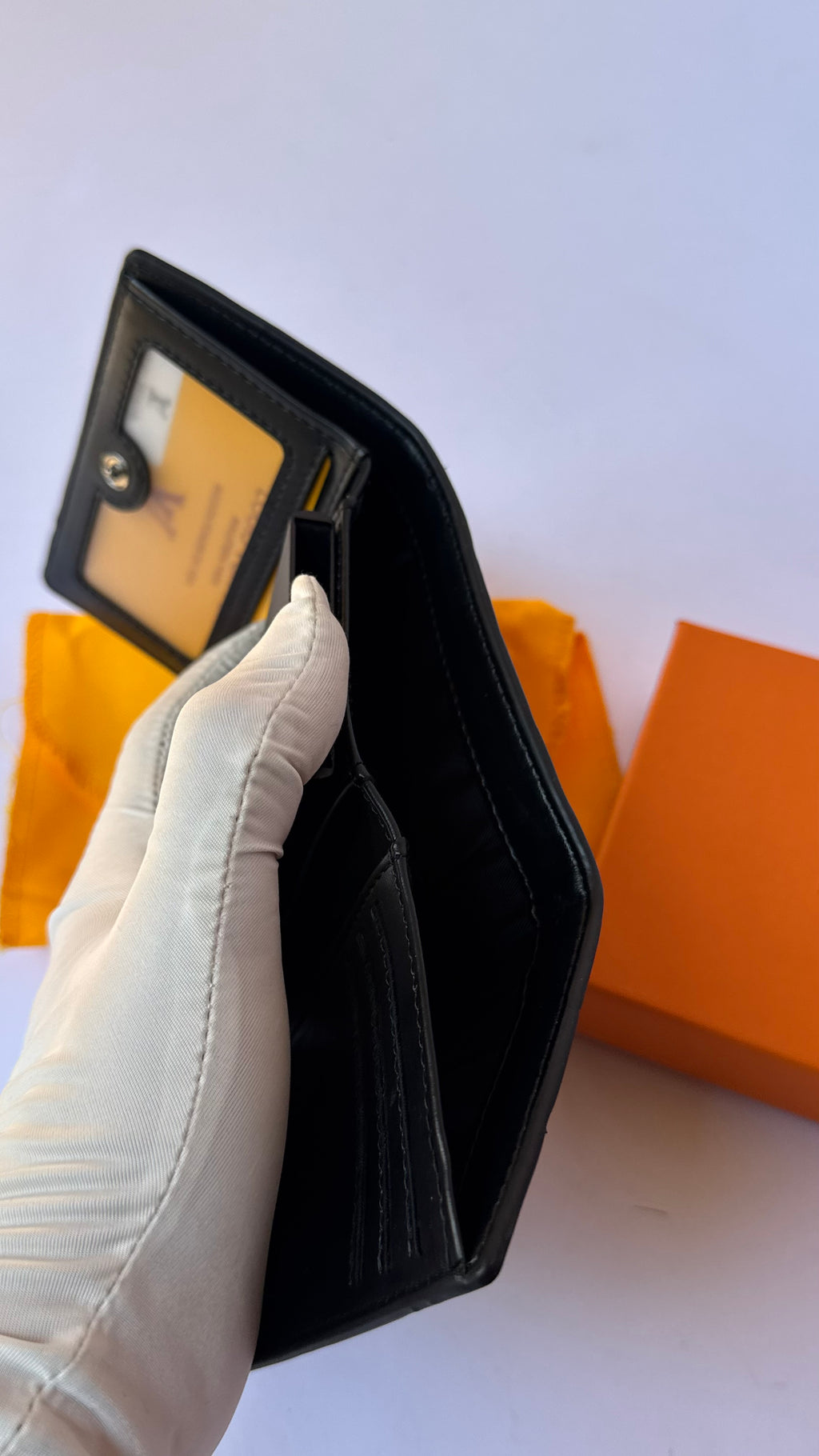 Louis Vuitton Automatic Trifold Wallet-Press