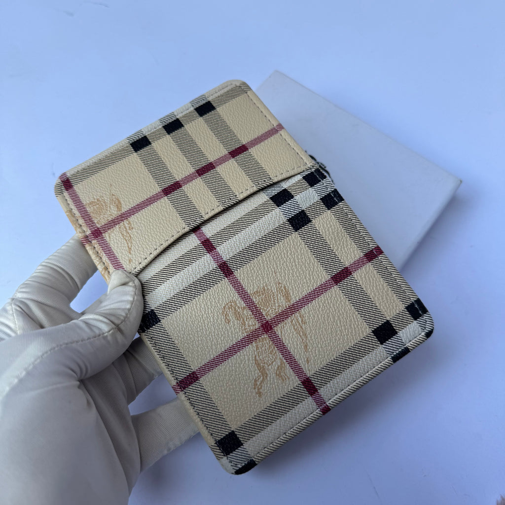 Flip Burberry Wallet & Cardholder-36