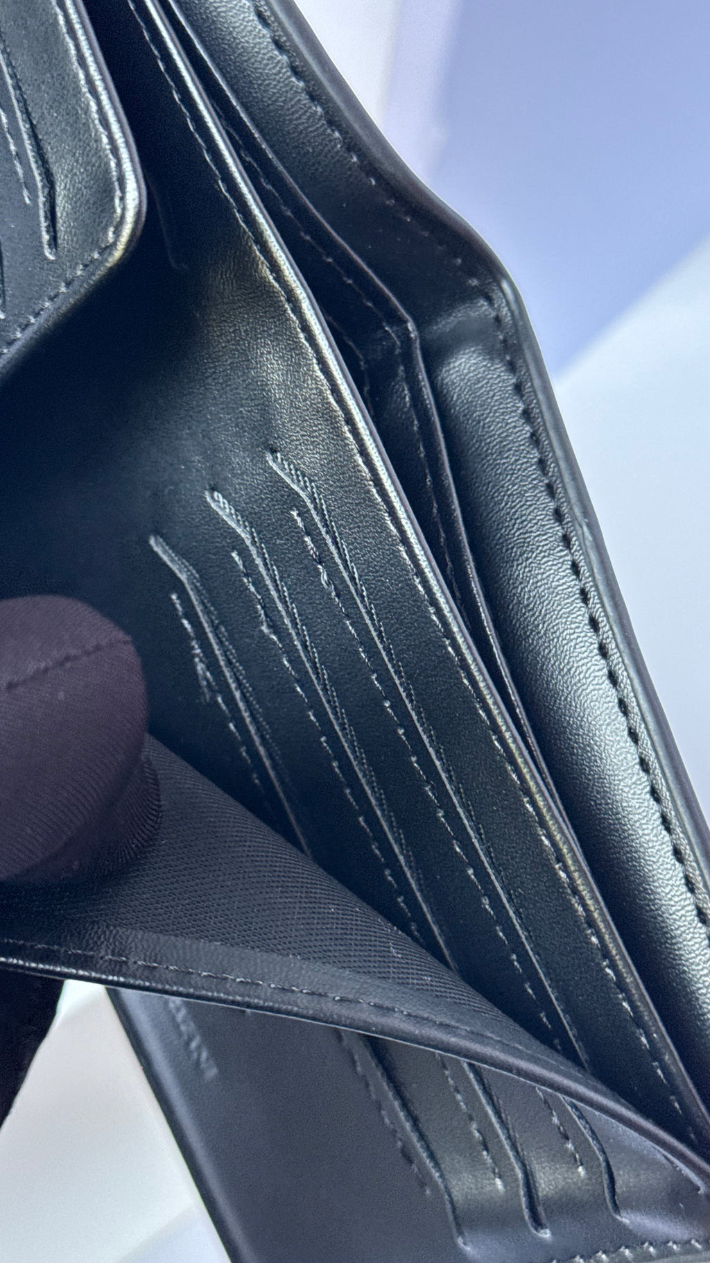 Giorgio Armani
 Wallet & Belt Gift Set