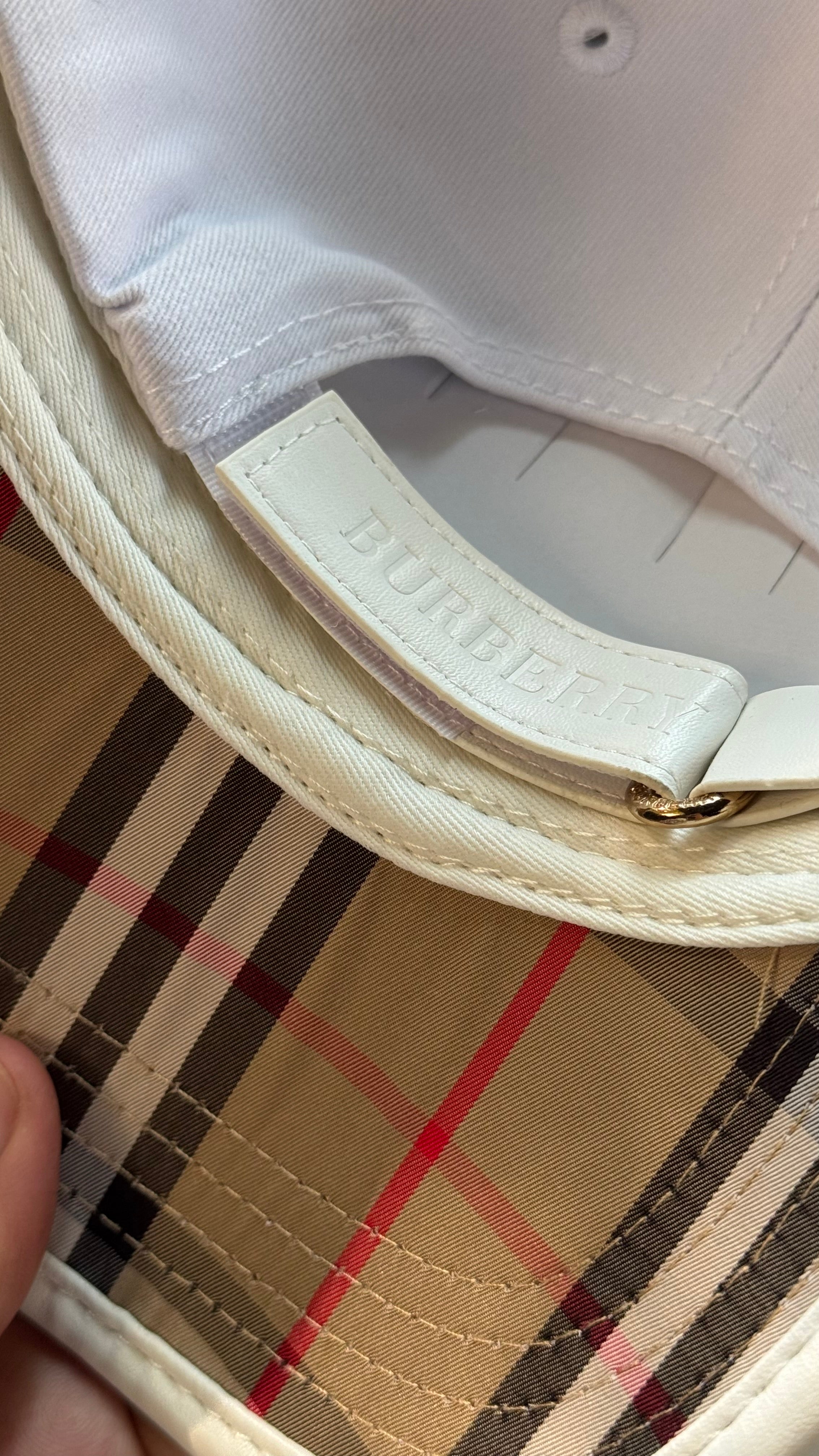 Burberry Mirror Baseball Cap -1059