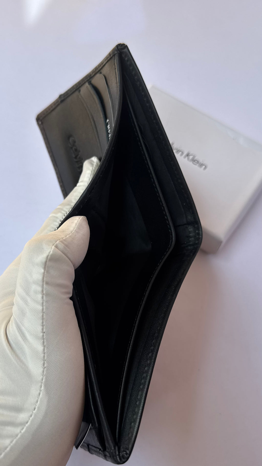 Calvin Klein Wallet -122