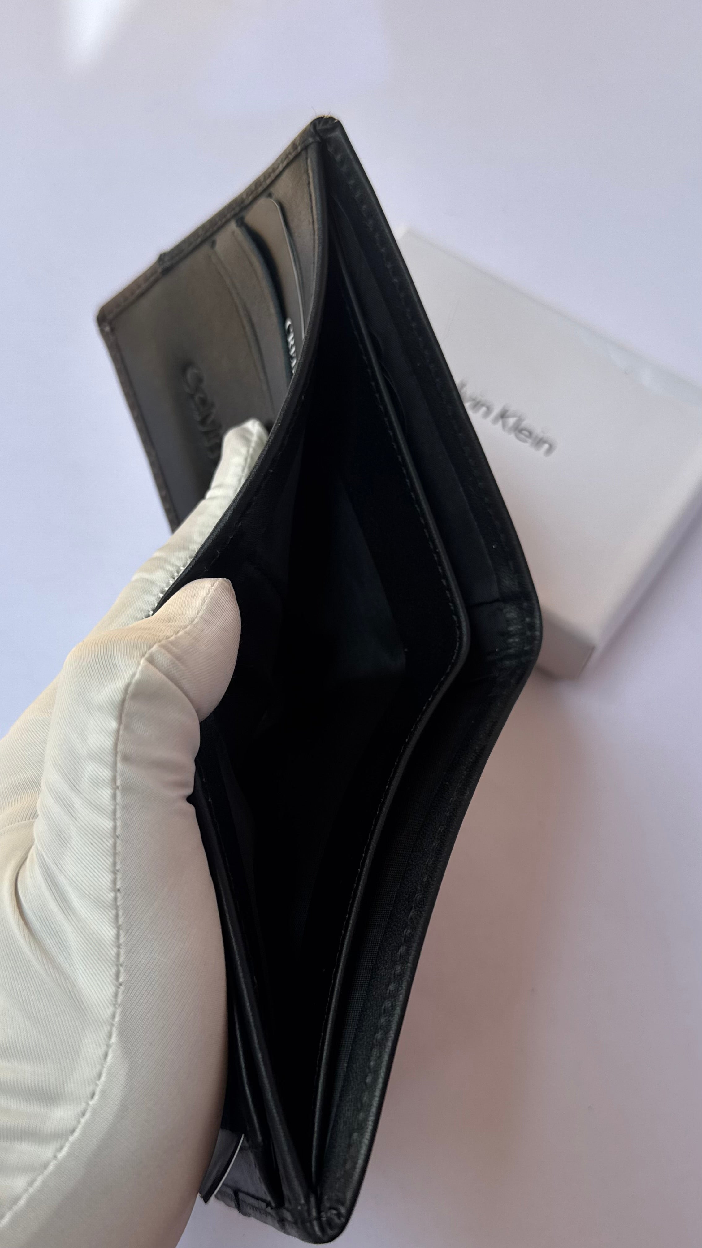 Calvin Klein Wallet -122