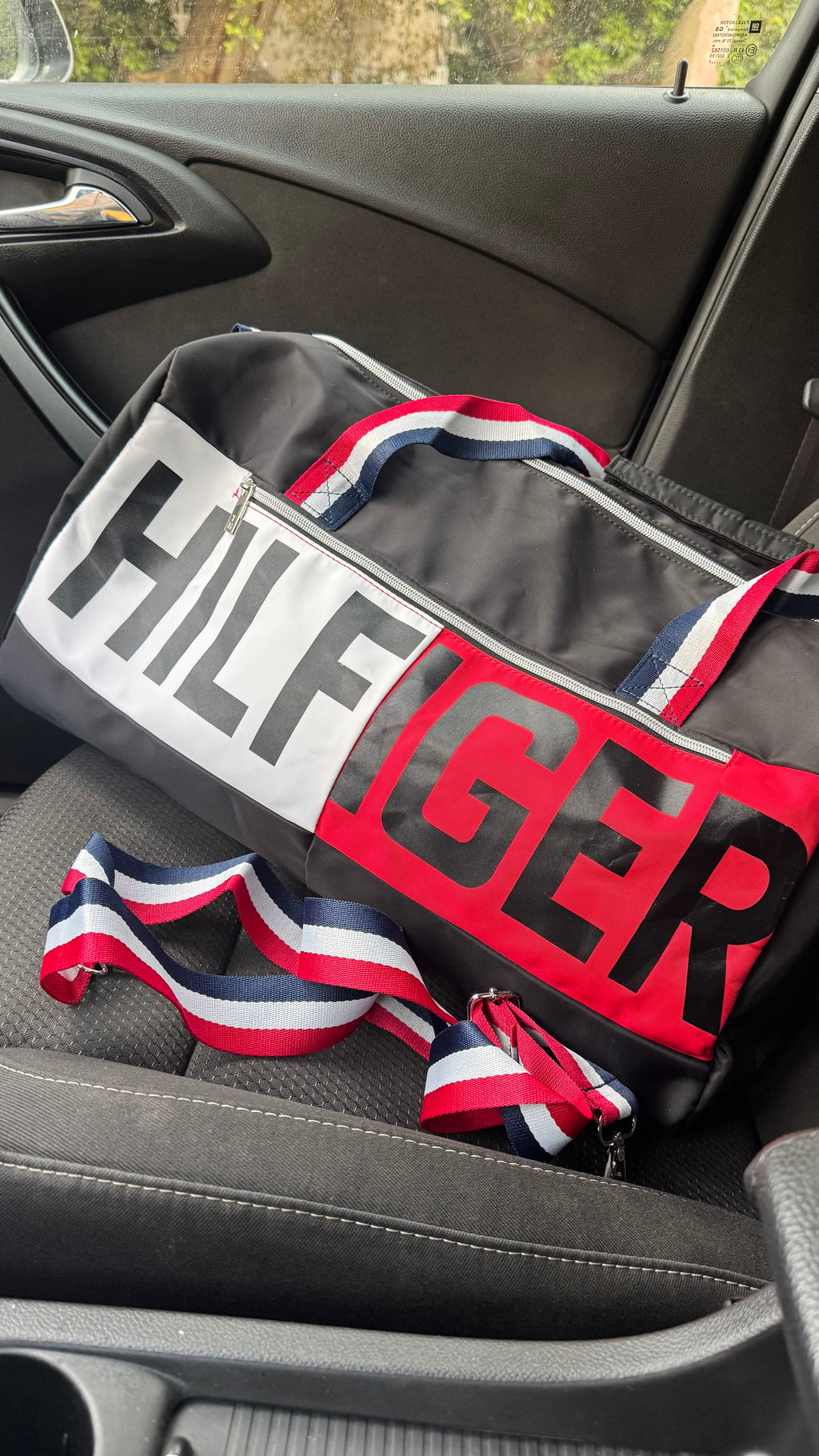 Tommy Hilfiger Duffle Bag