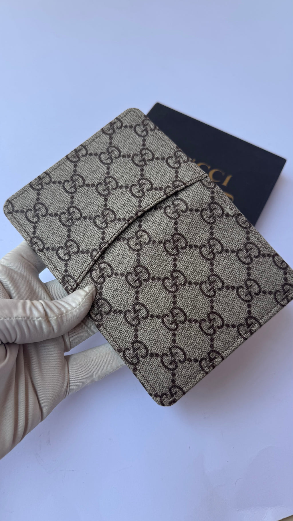 Flip Gucci Wallet & Cardholder-30