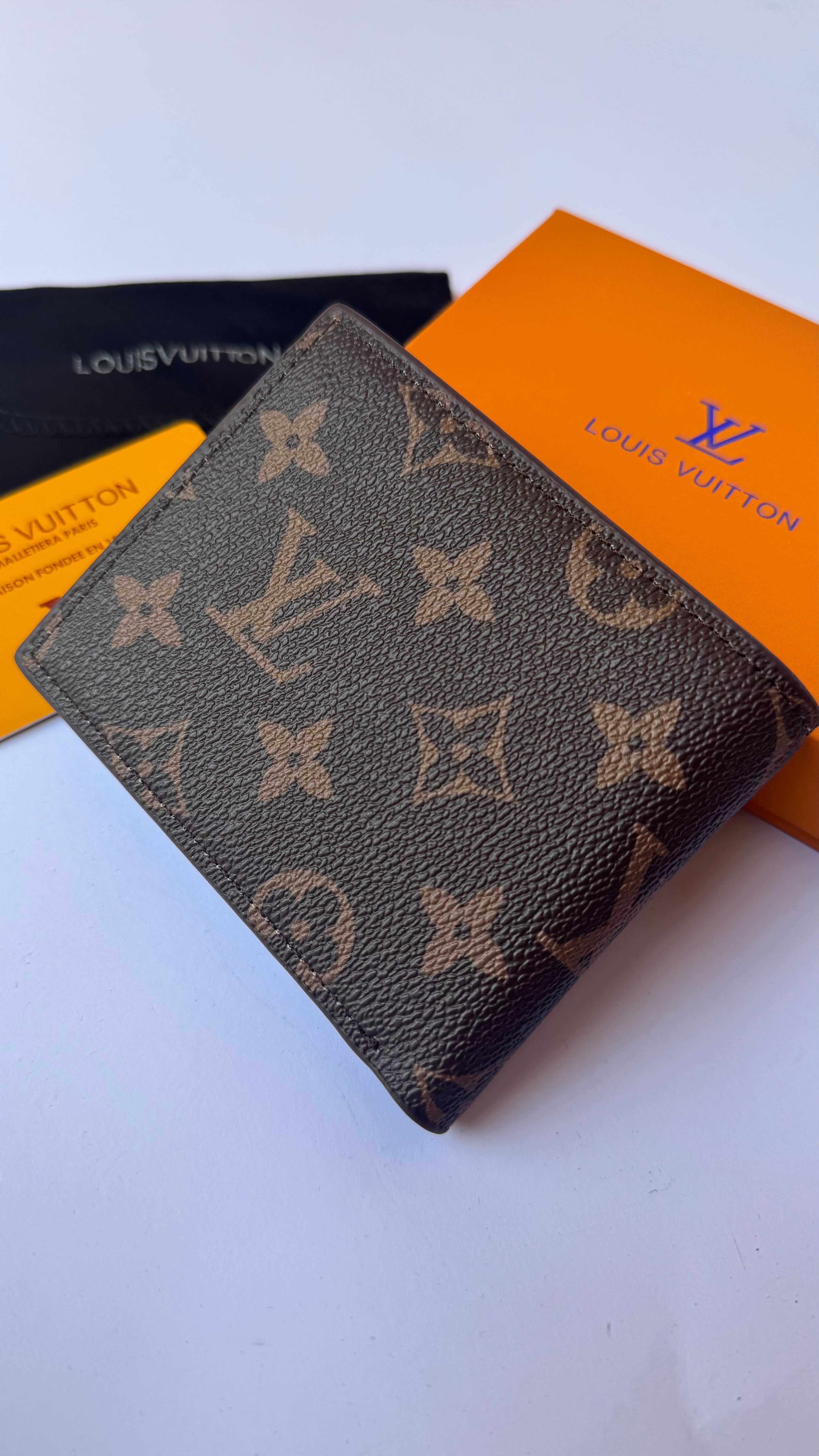 Louis Vuitton Wallet -114