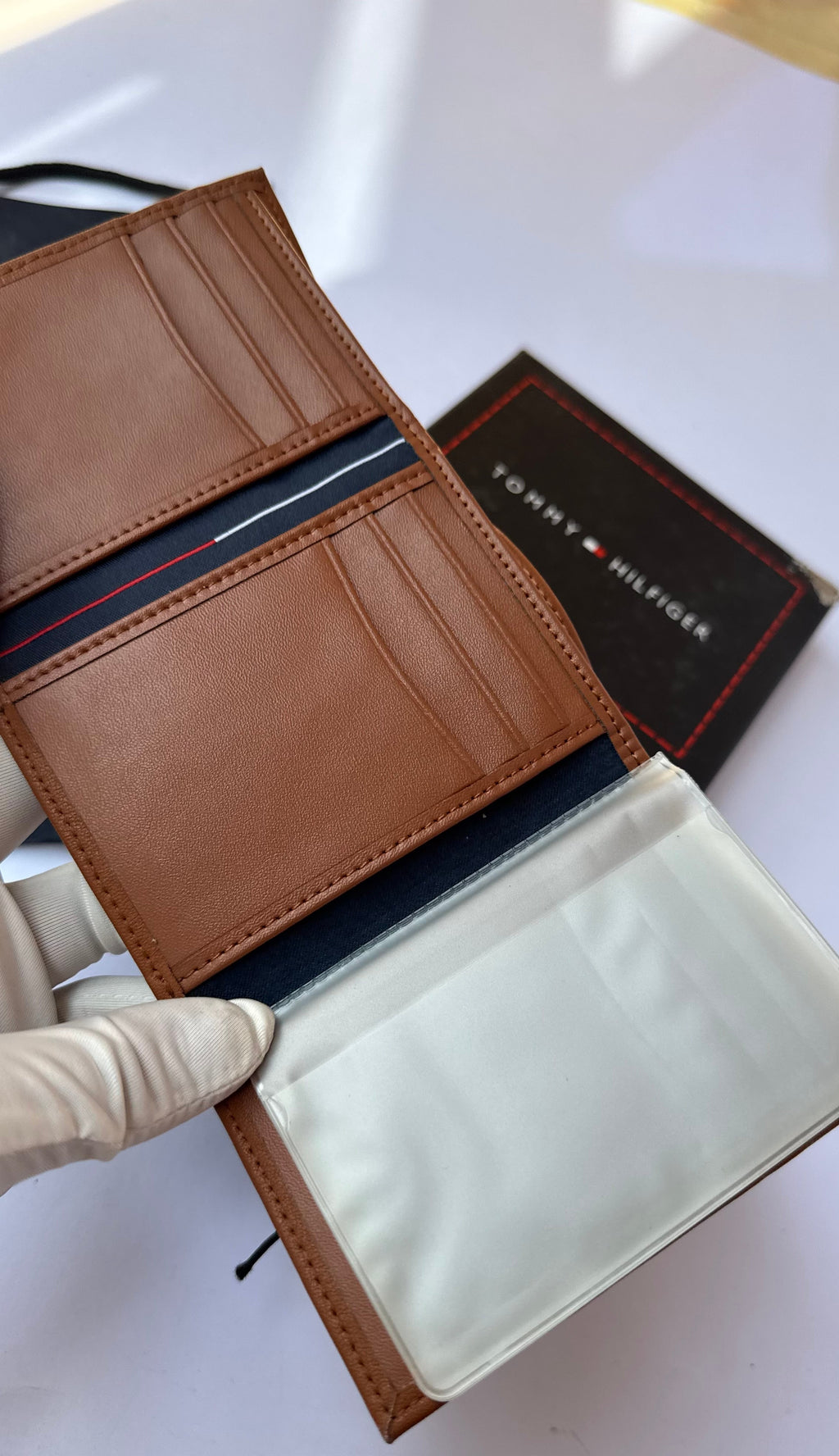 Tommy Hilfiger Trifold Mirror Wallet