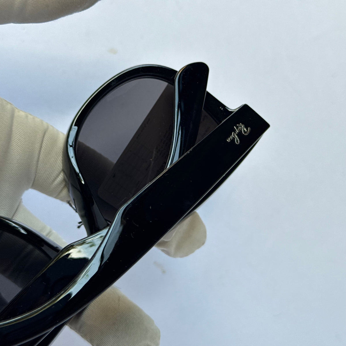 Ray-Ban Wayfarer Sunglasses