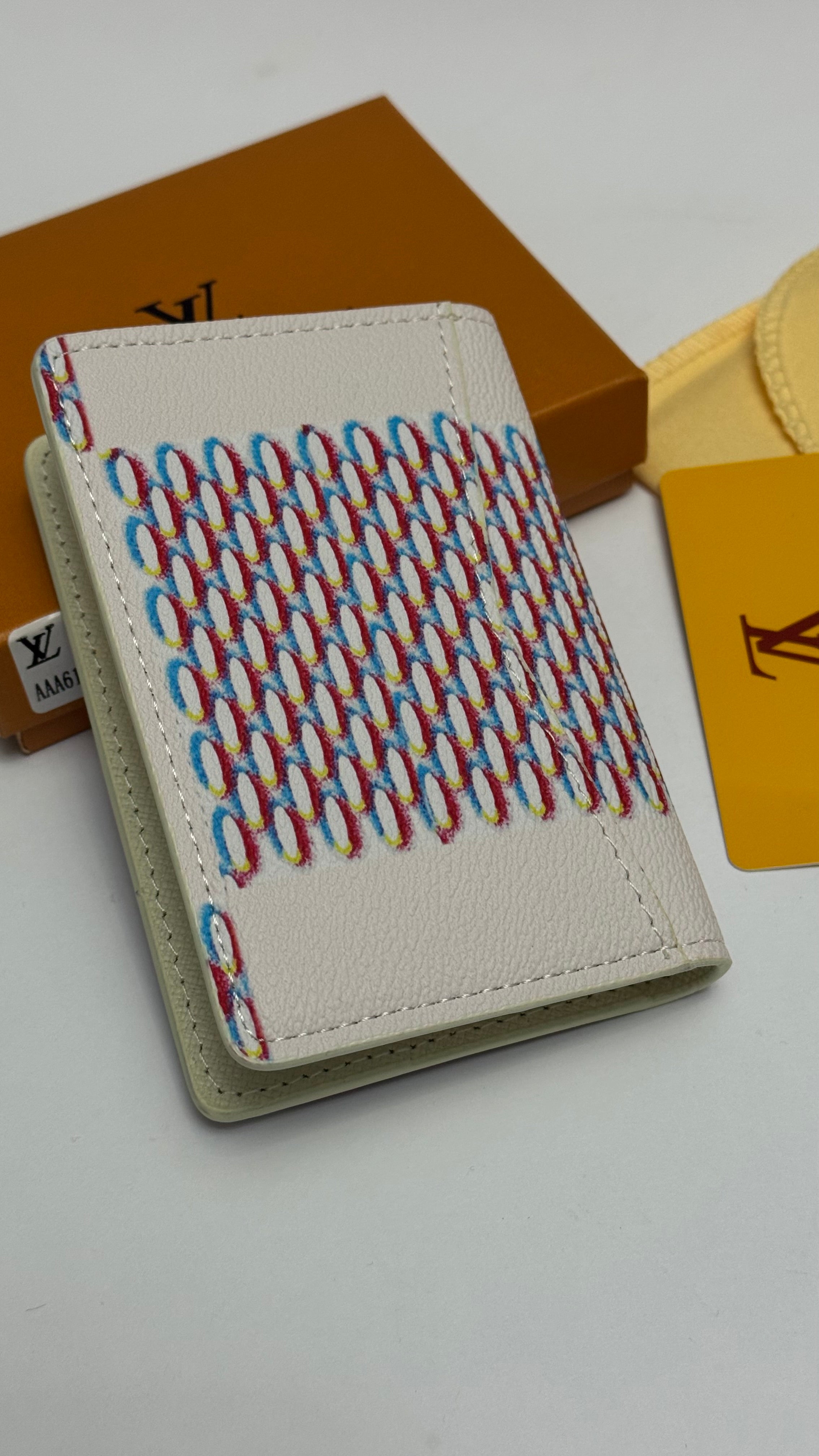 Mirror Flip LV Wallet & Cardholder-30