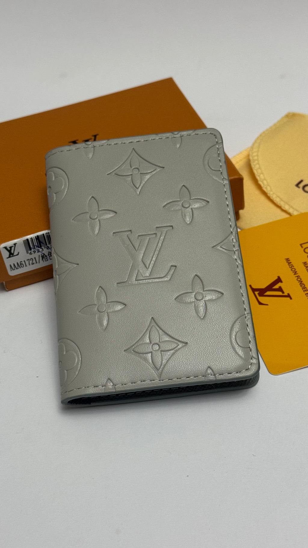 Mirror Flip LV Wallet & Cardholder-27