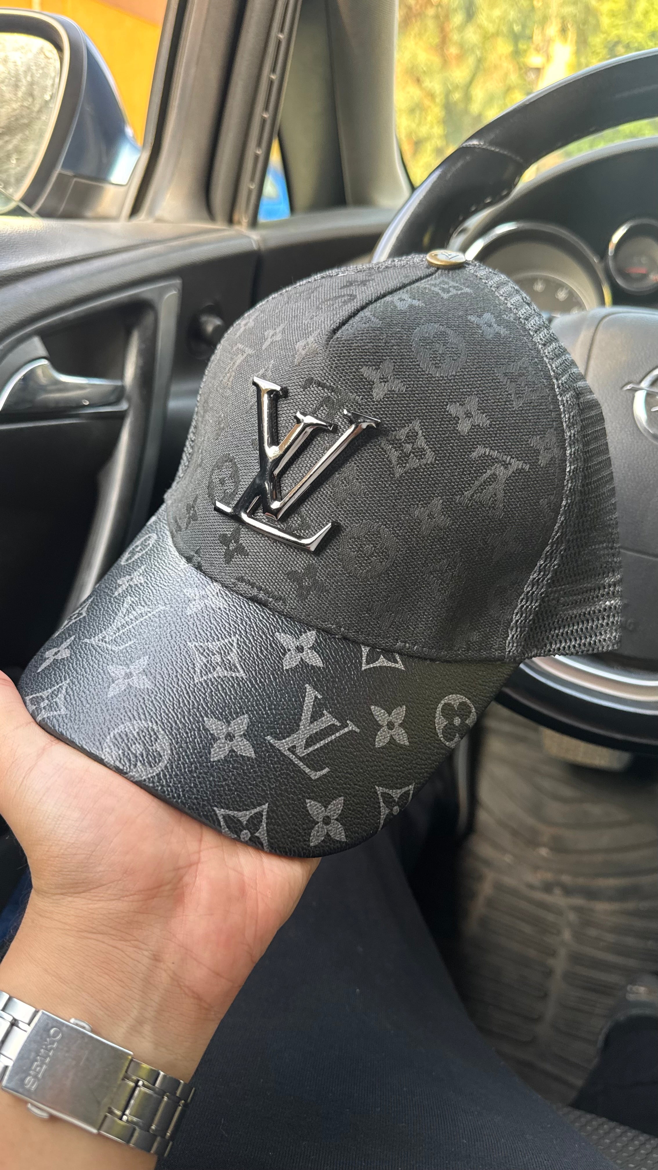 Louis Vuitton Mirror Baseball Cap -1064