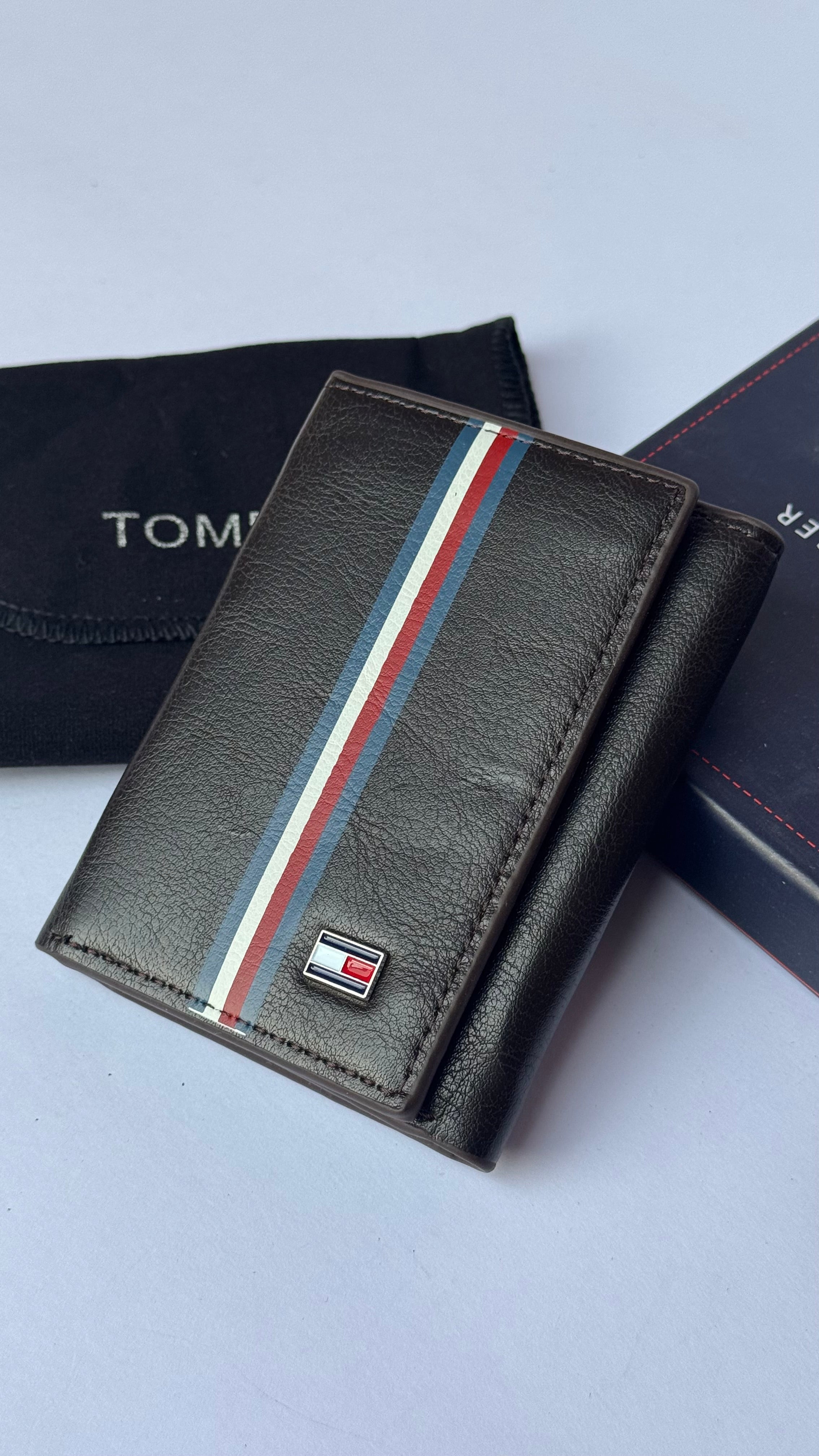 Tommy Hilfiger Smooth Leather Trifold Wallet