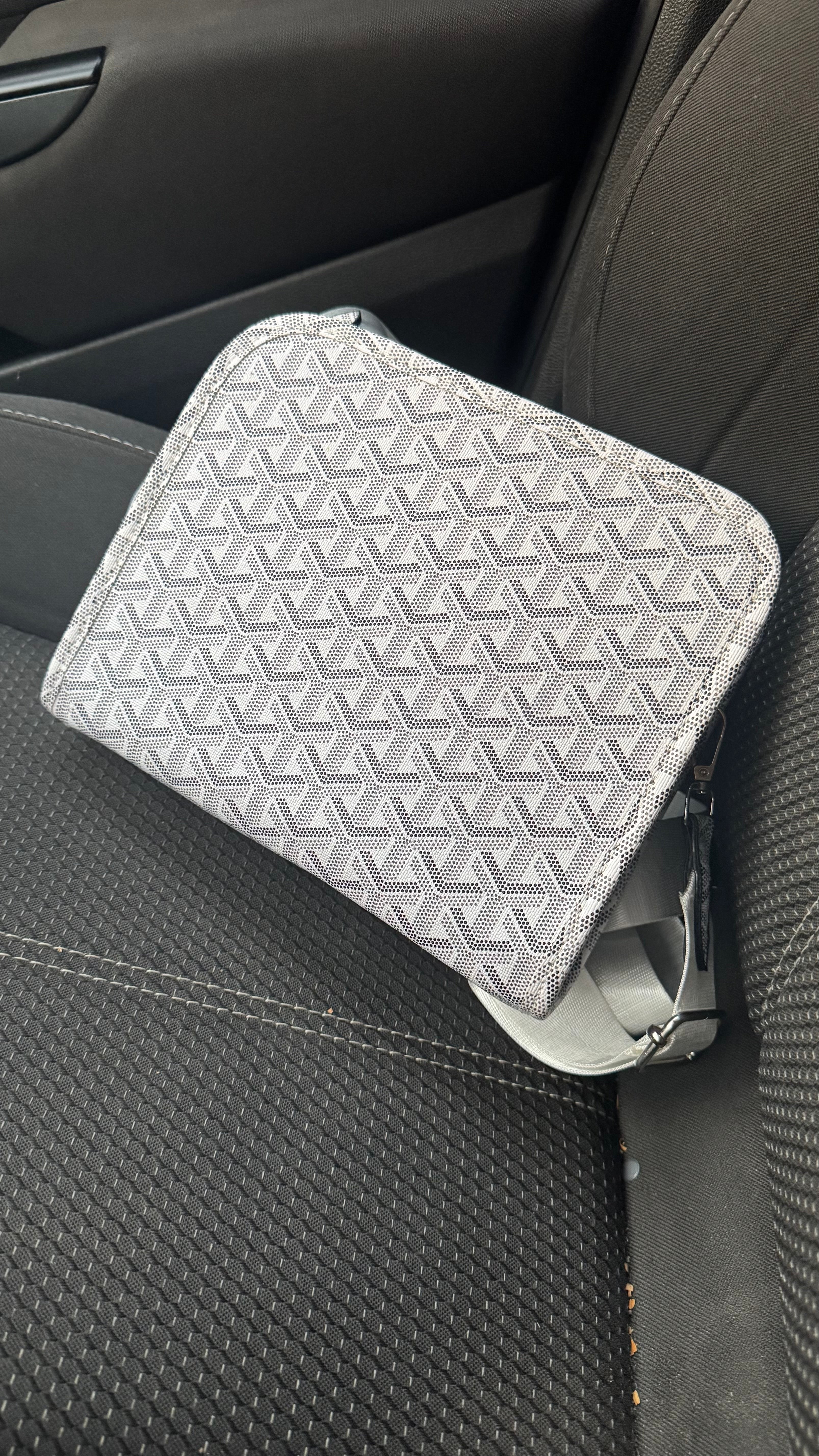 GoYard Mini Clutch Bag | Crossbody