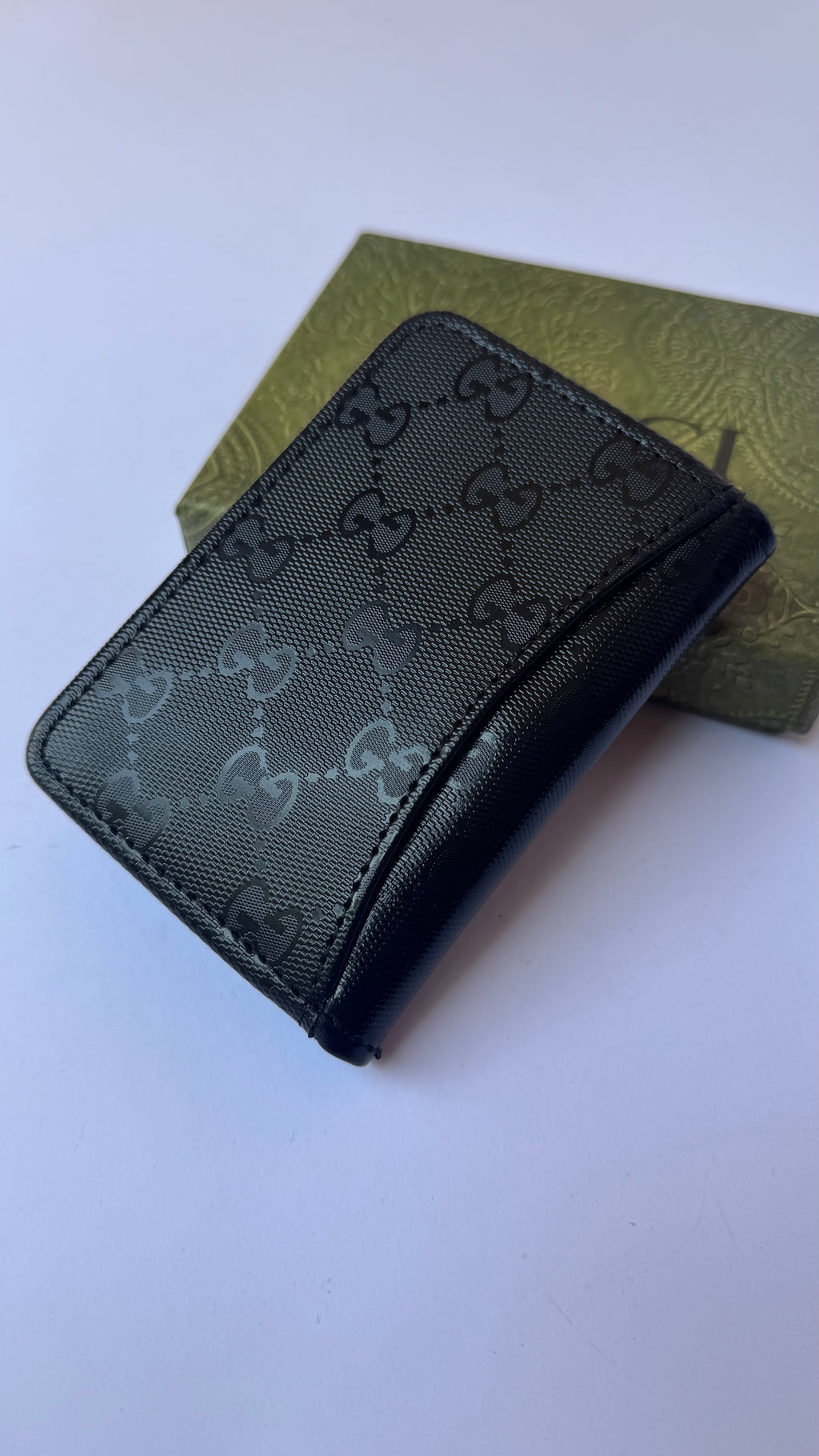Flip Gucci Wallet & Cardholder-31