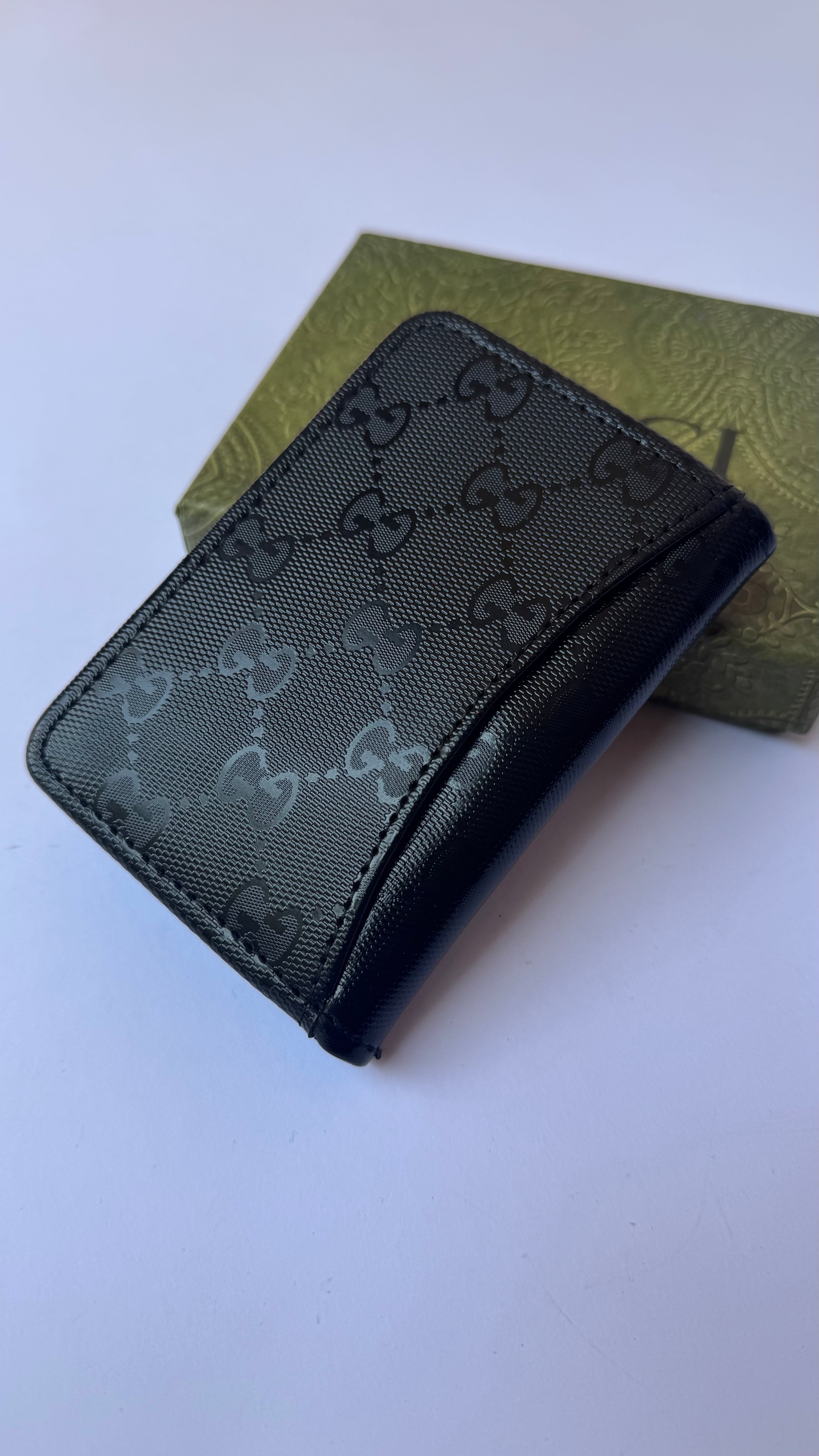Flip Gucci Wallet & Cardholder-31