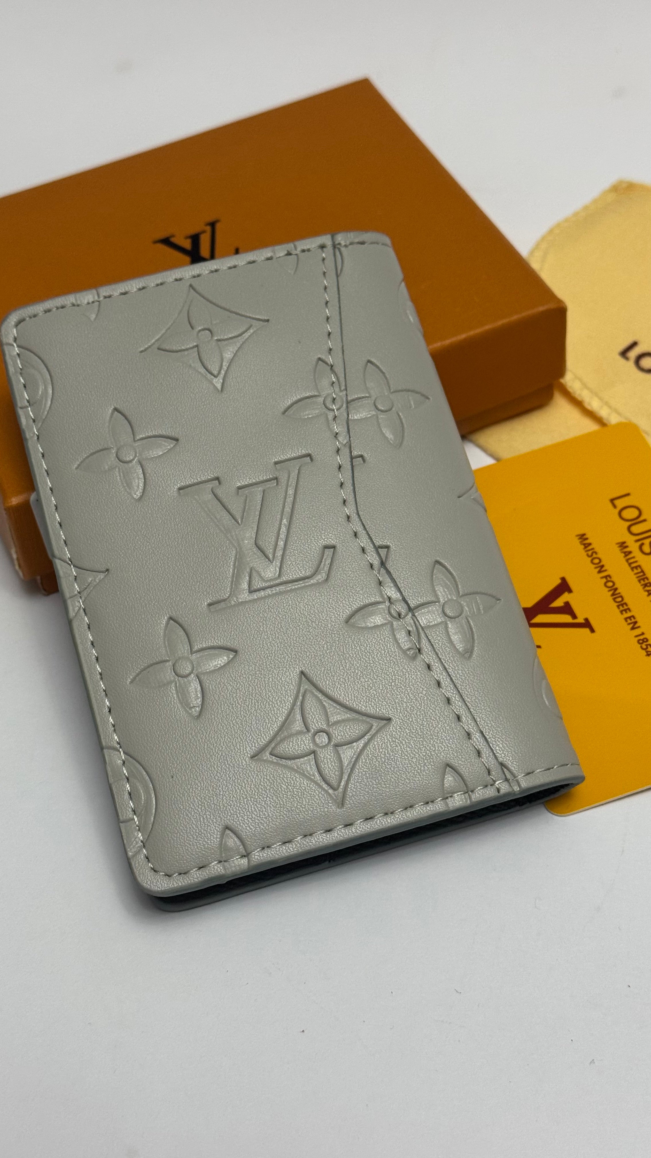 Mirror Flip LV Wallet & Cardholder-27