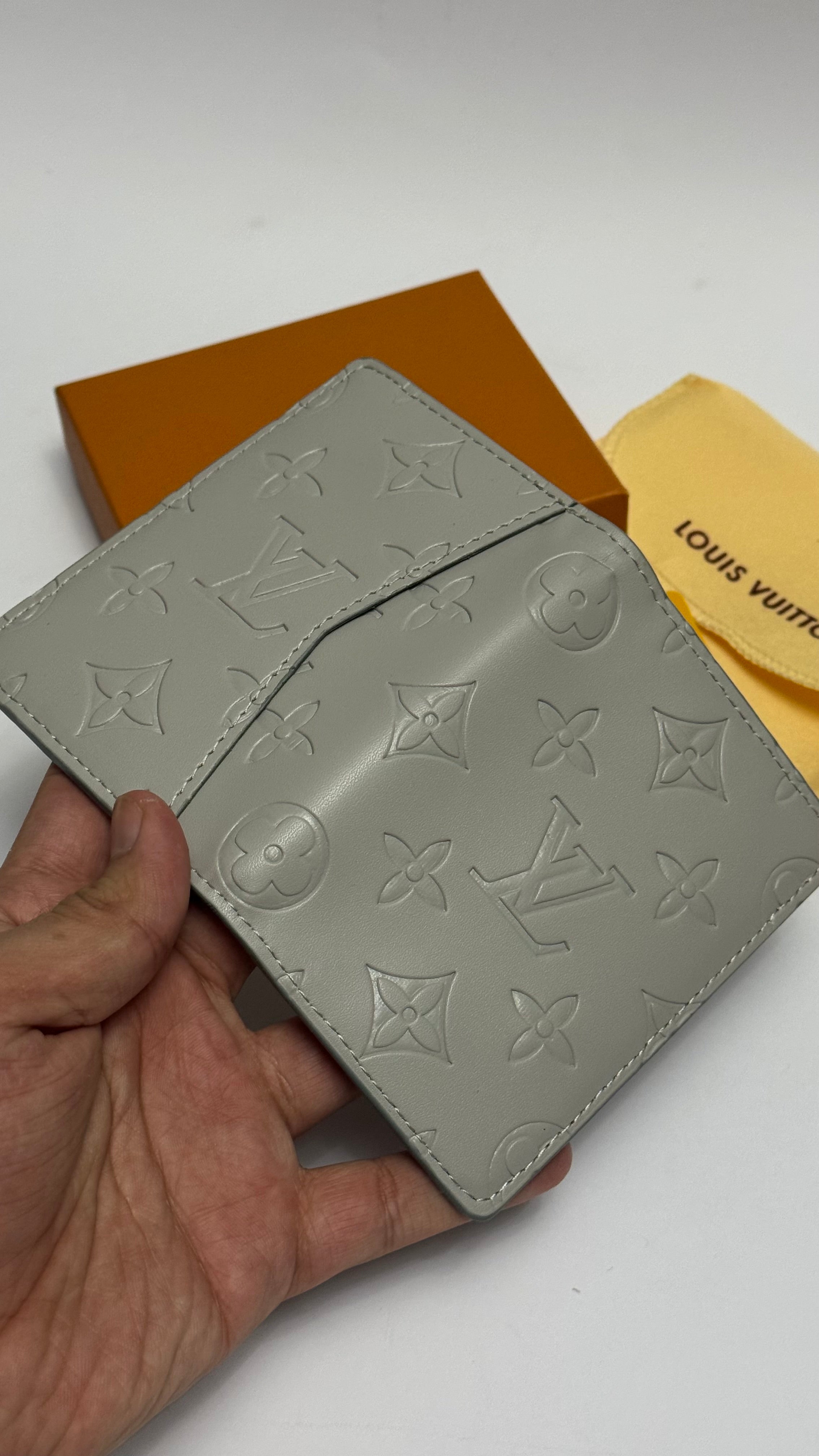Mirror Flip LV Wallet & Cardholder-27