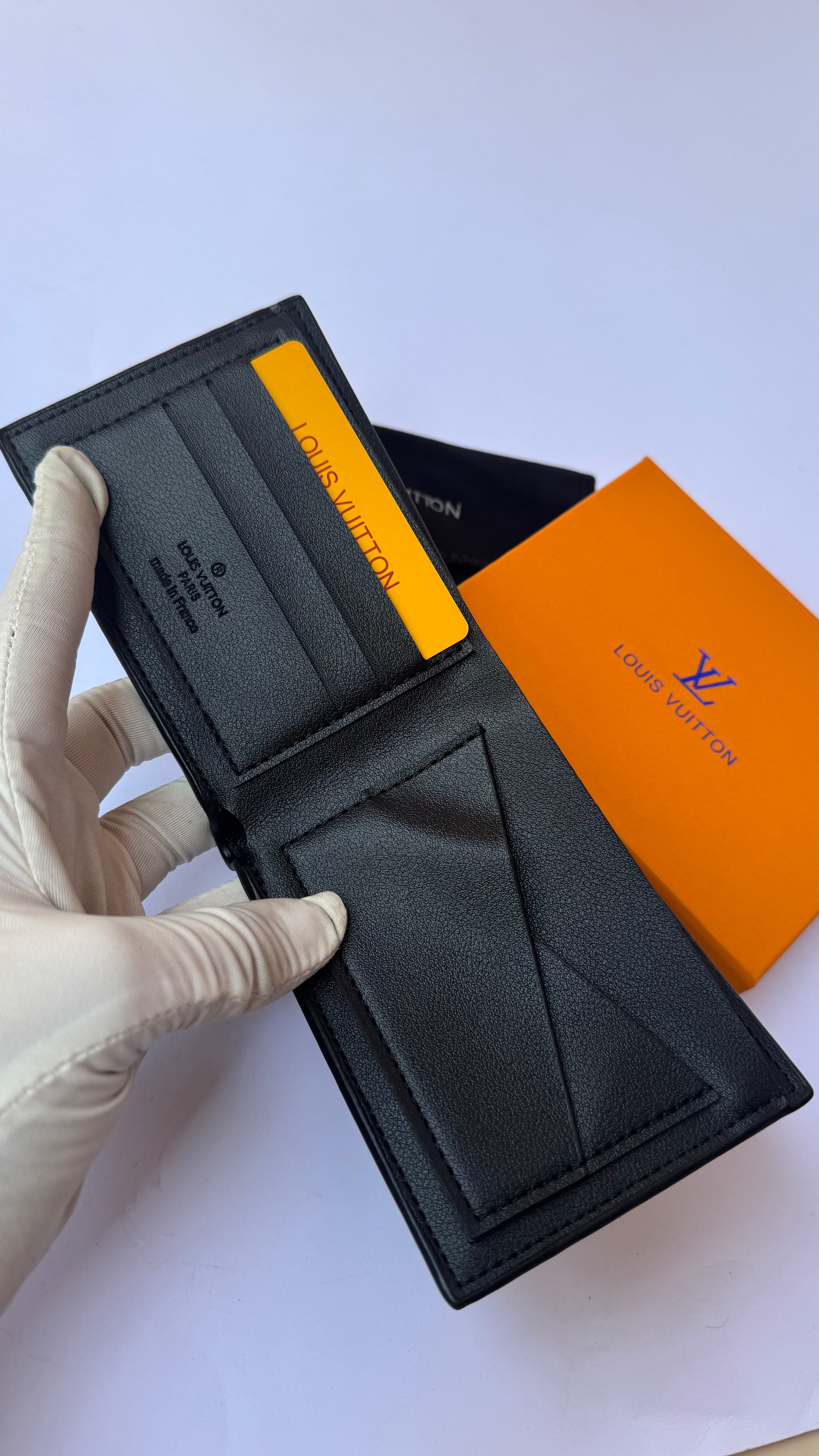 Louis Vuitton wallet-111