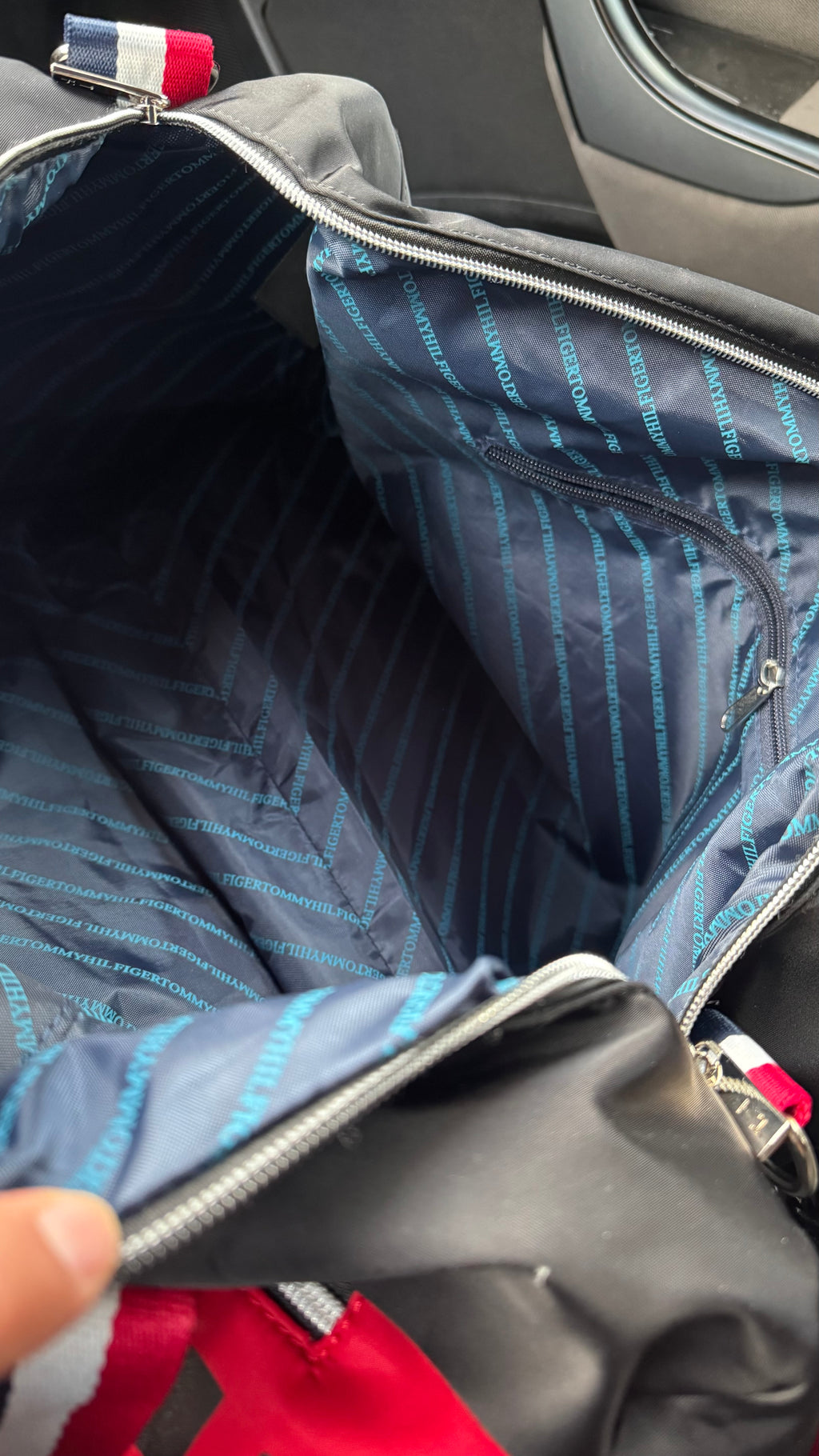 Tommy Hilfiger Duffle Bag