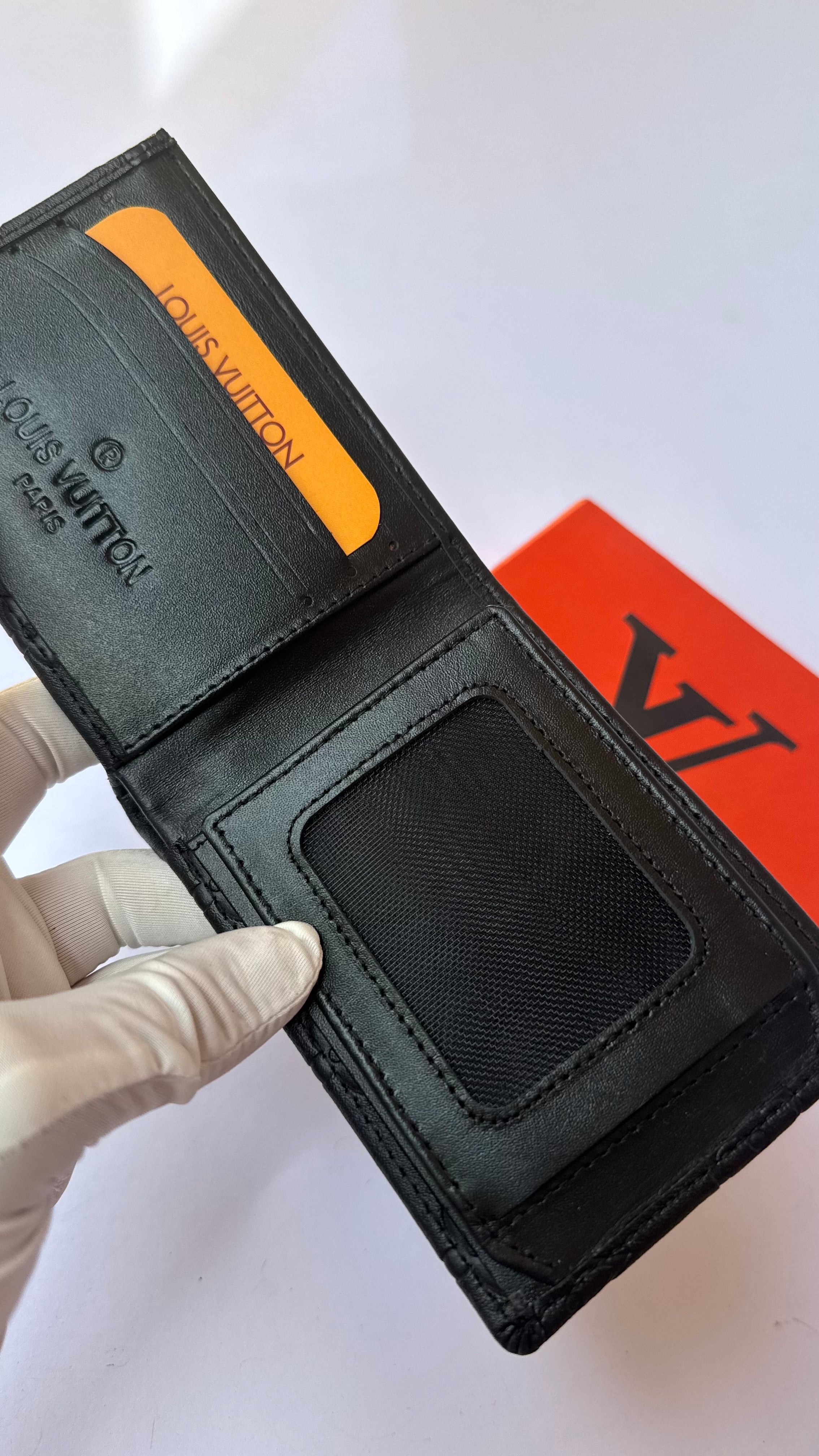 Louis Vuitton Wallet -126