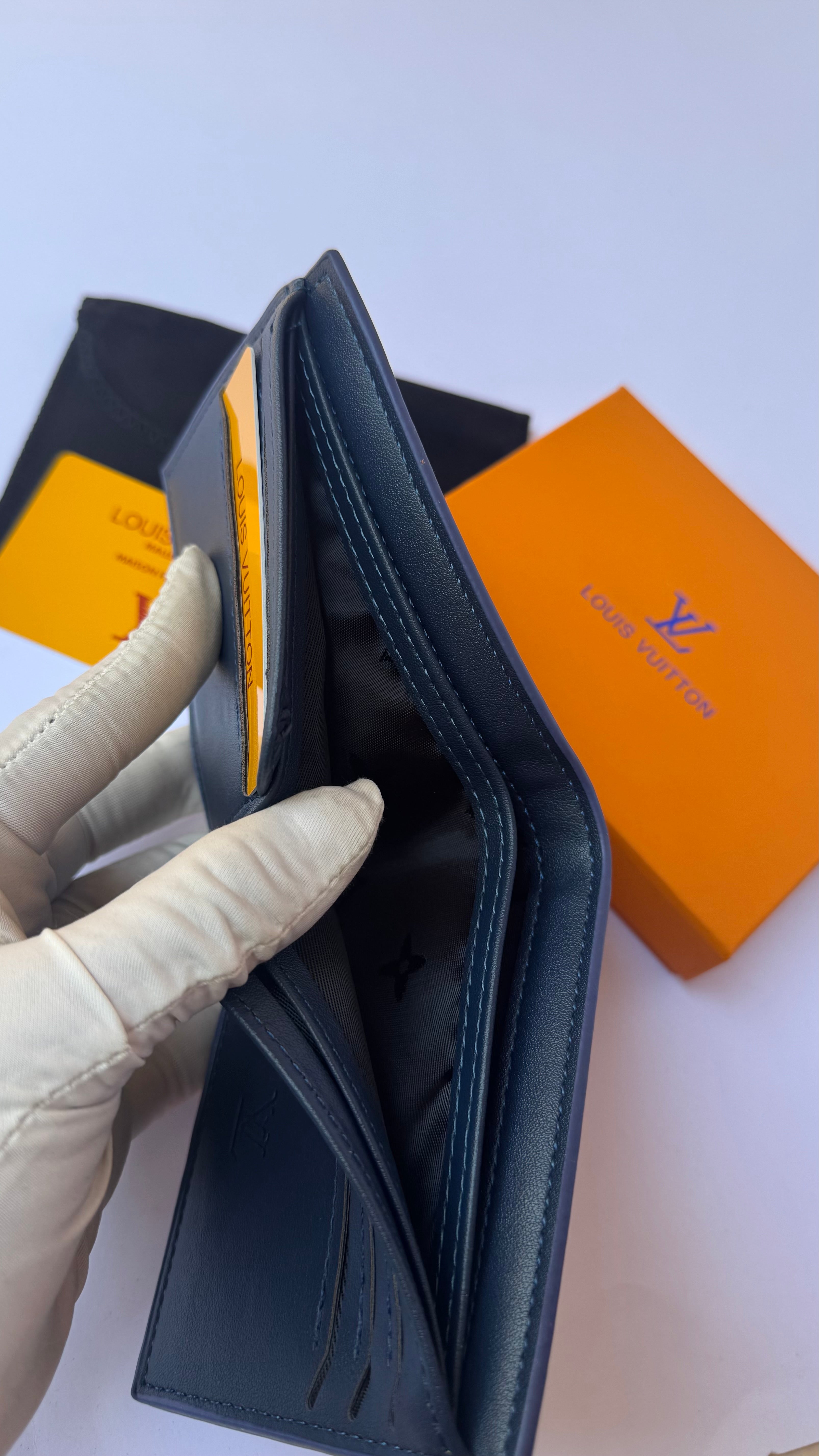 Louis Vuitton Wallet -113