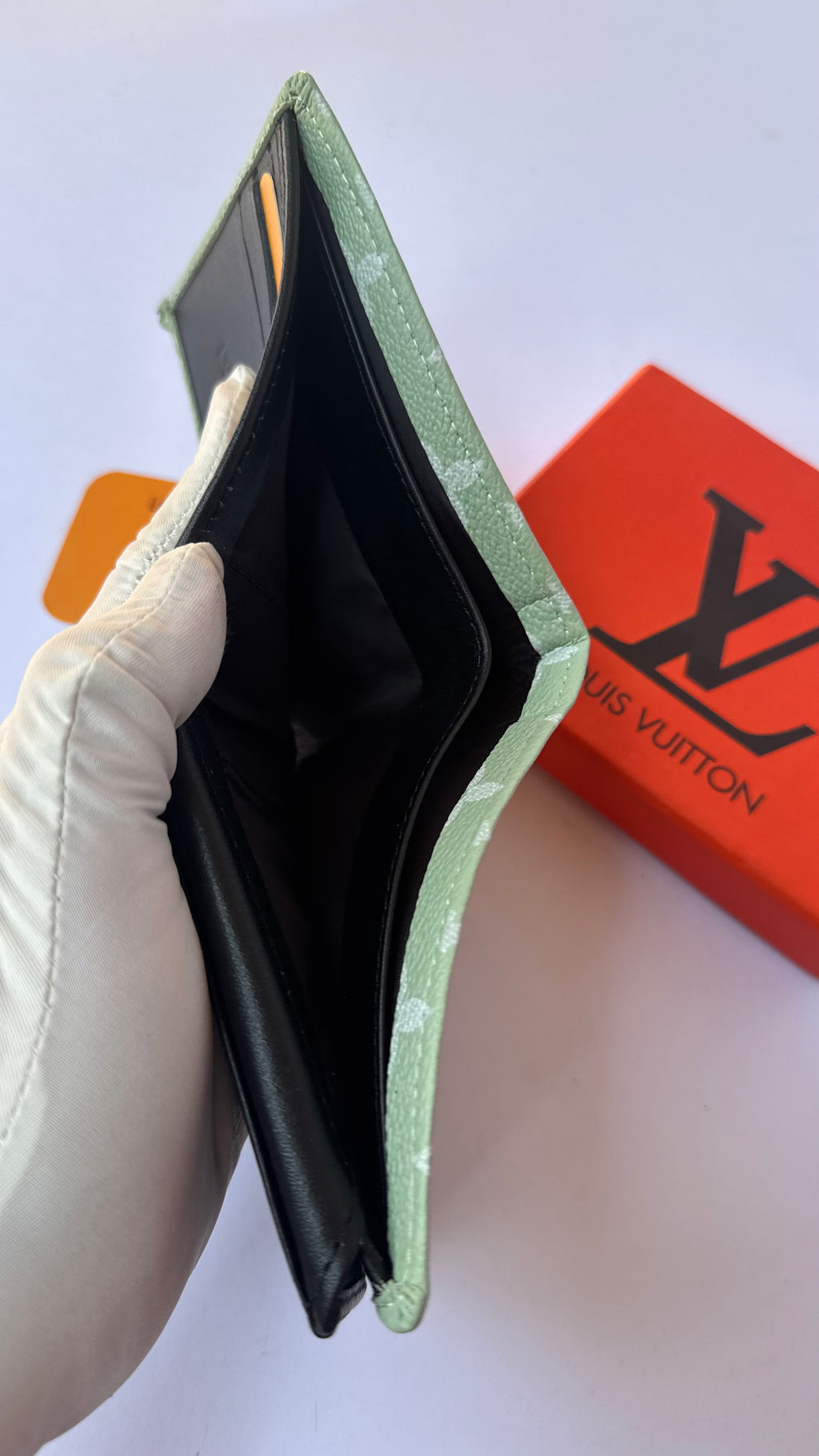 Louis Vuitton Wallet -127