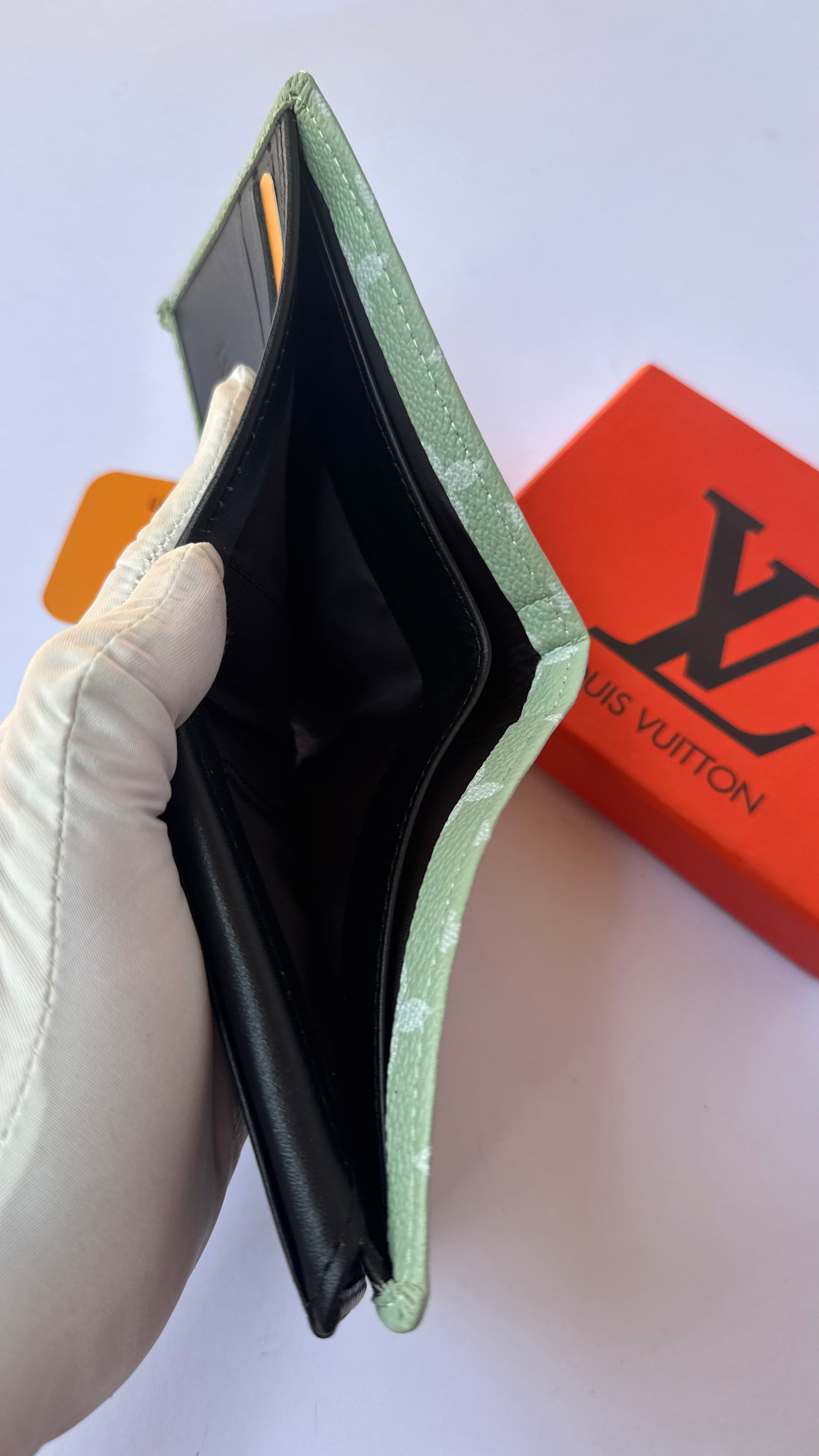 Louis Vuitton Wallet -127