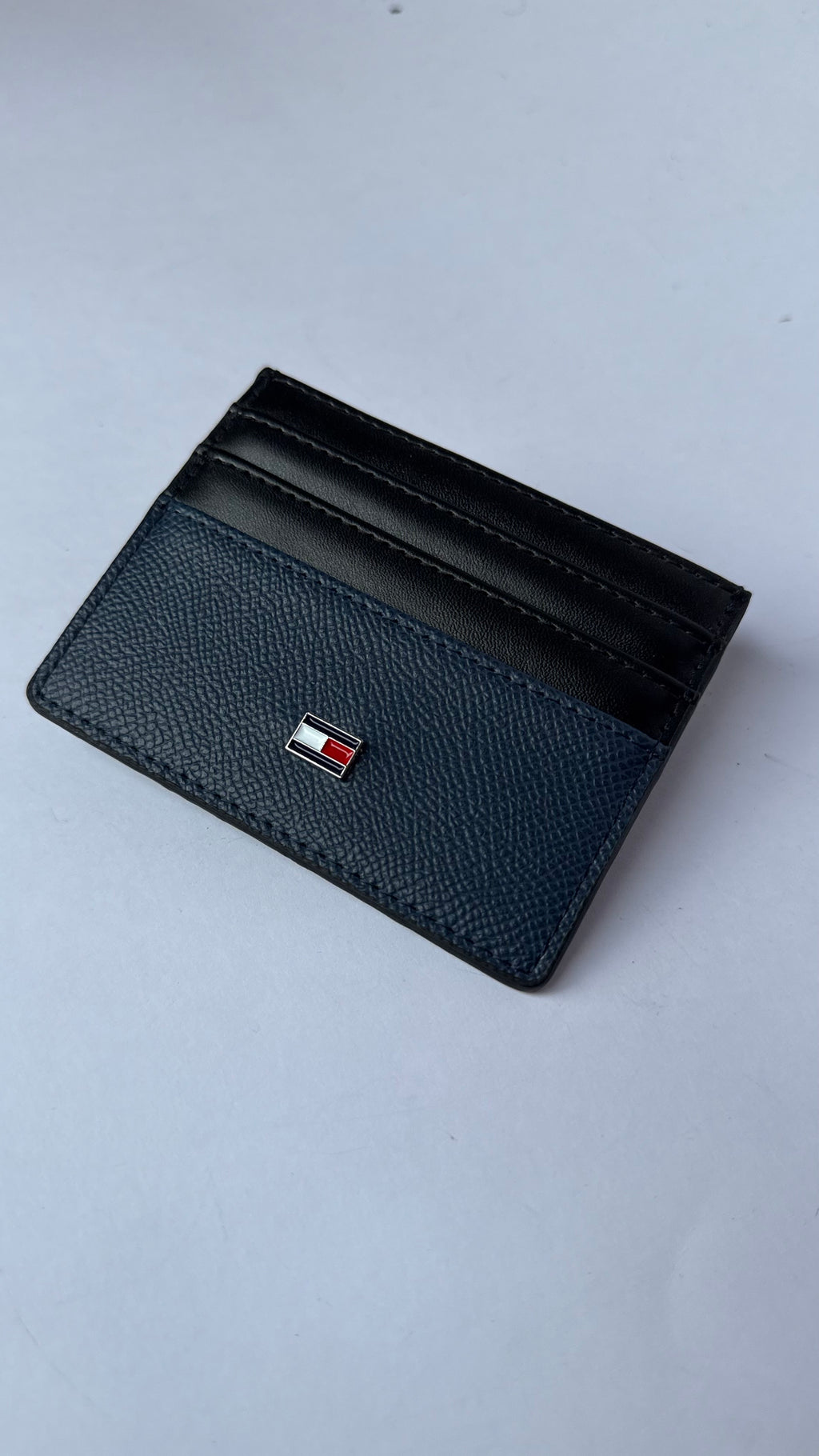 Tommy Card Holder-118