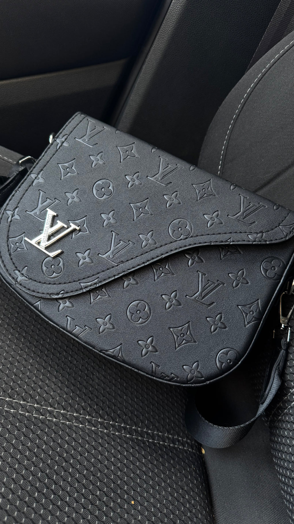 Louis Vuitton Cross Bag | Crossbody