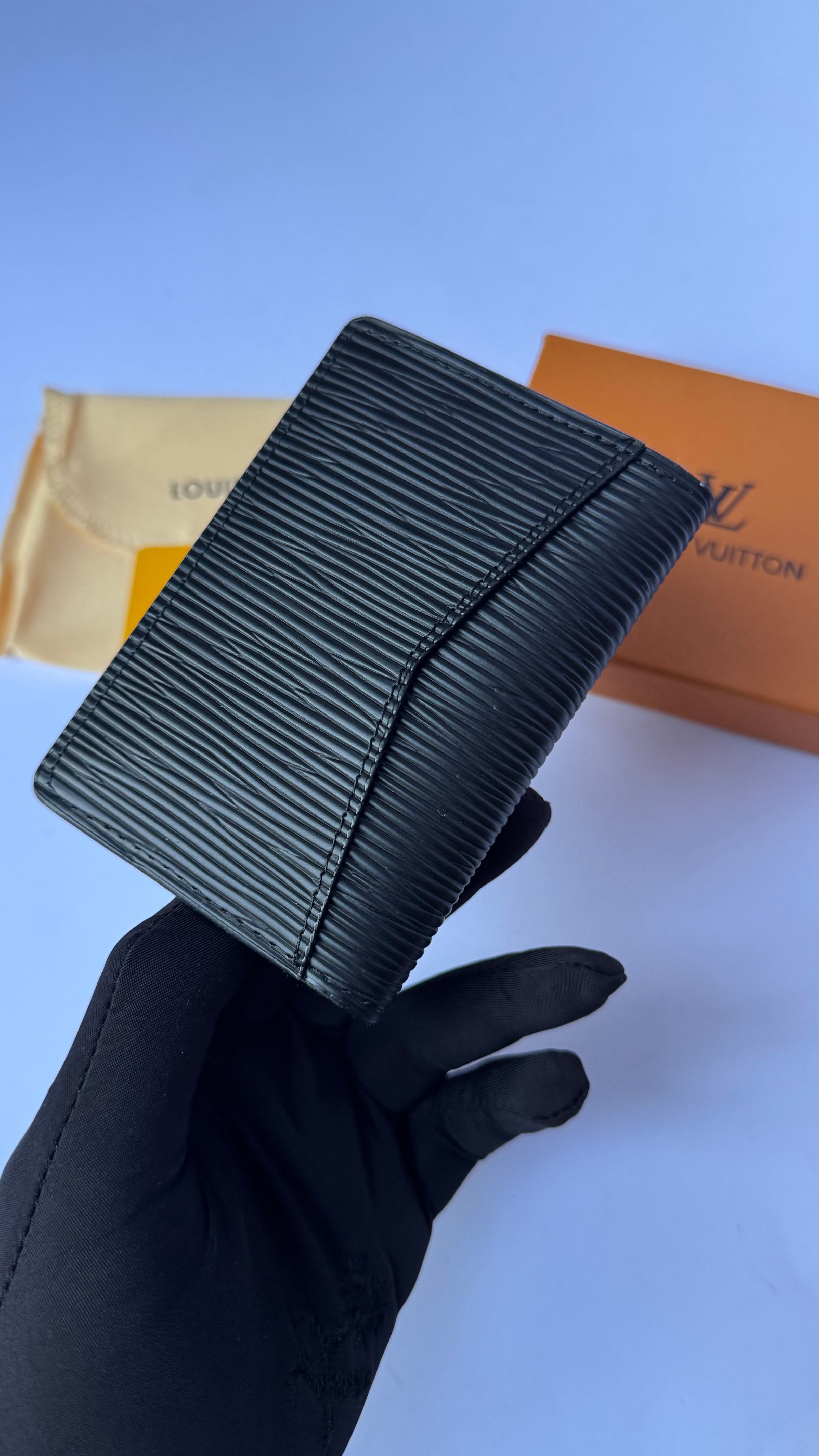 Mirror Flip LV Wallet & Cardholder-29