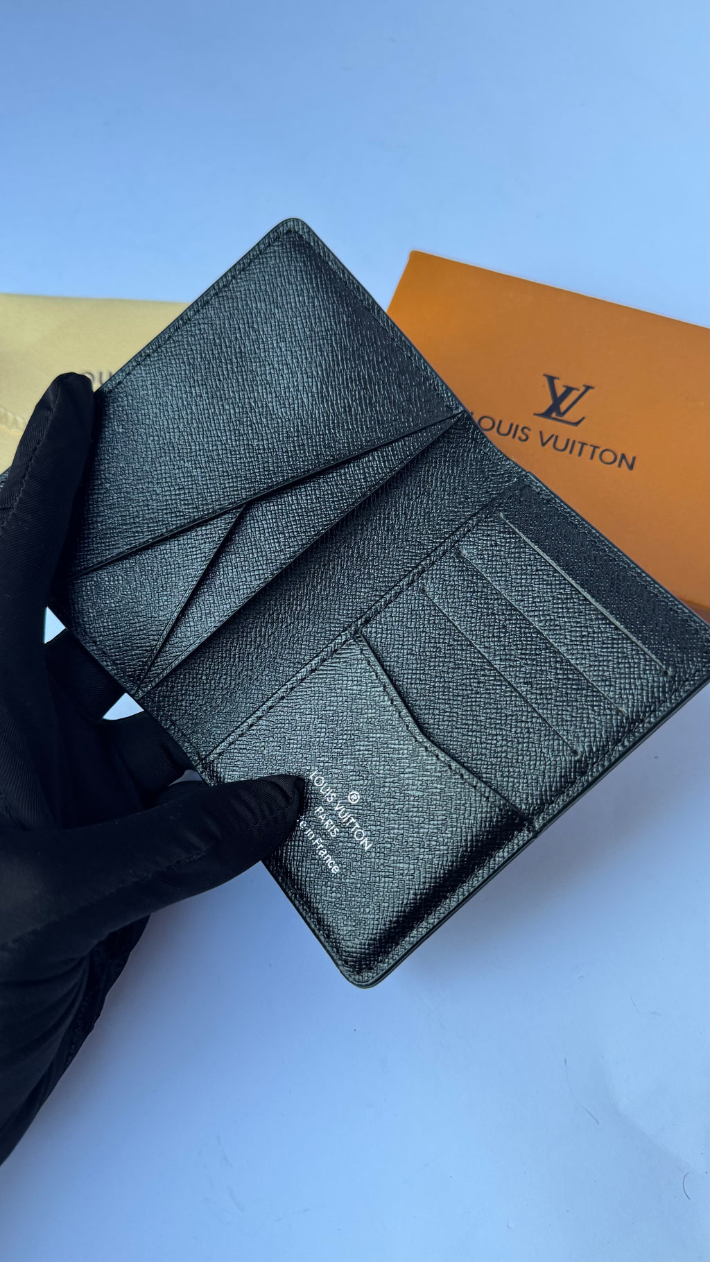 Mirror Flip LV Wallet & Cardholder-29