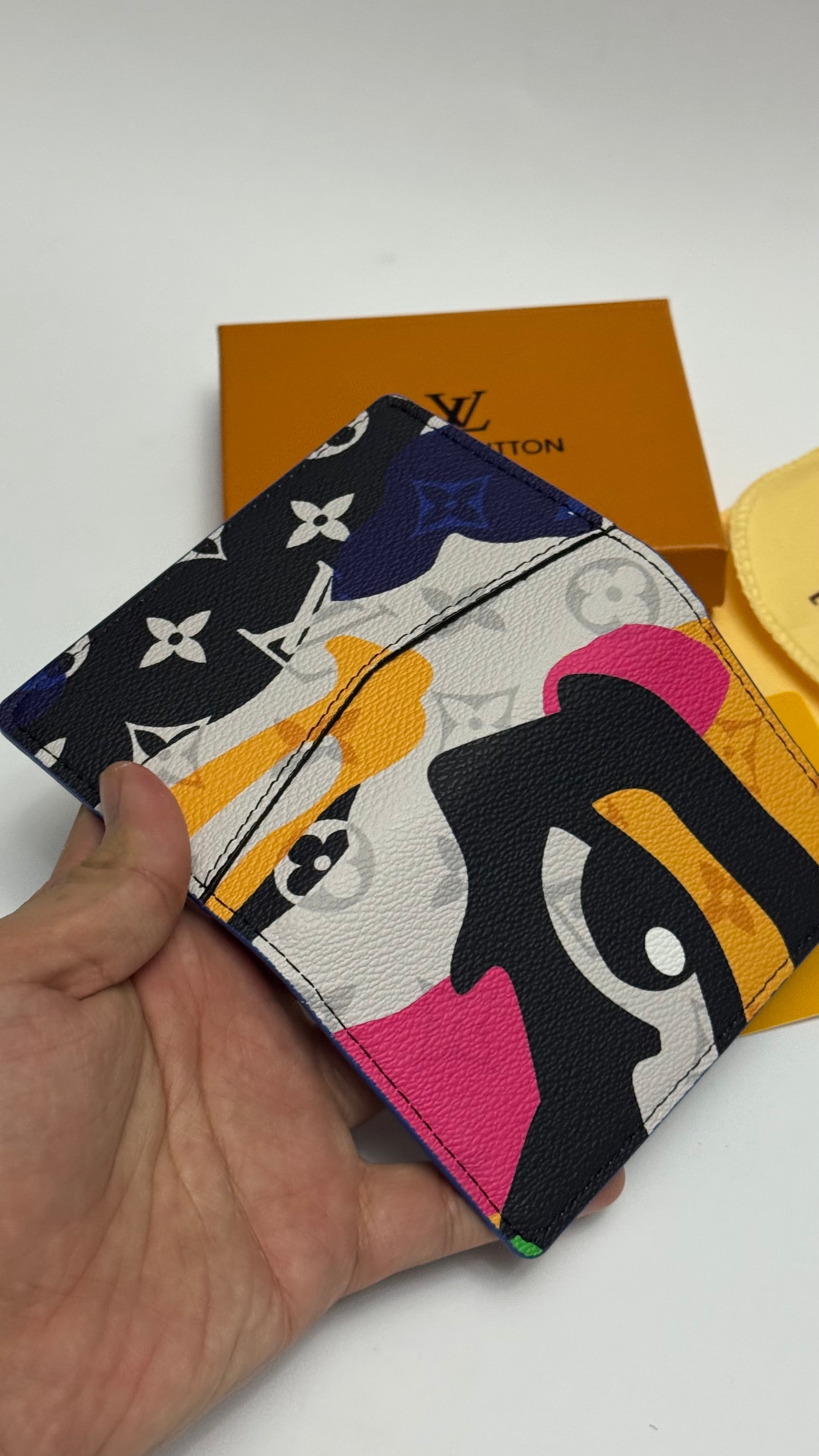 Mirror Flip LV Wallet & Cardholder-25