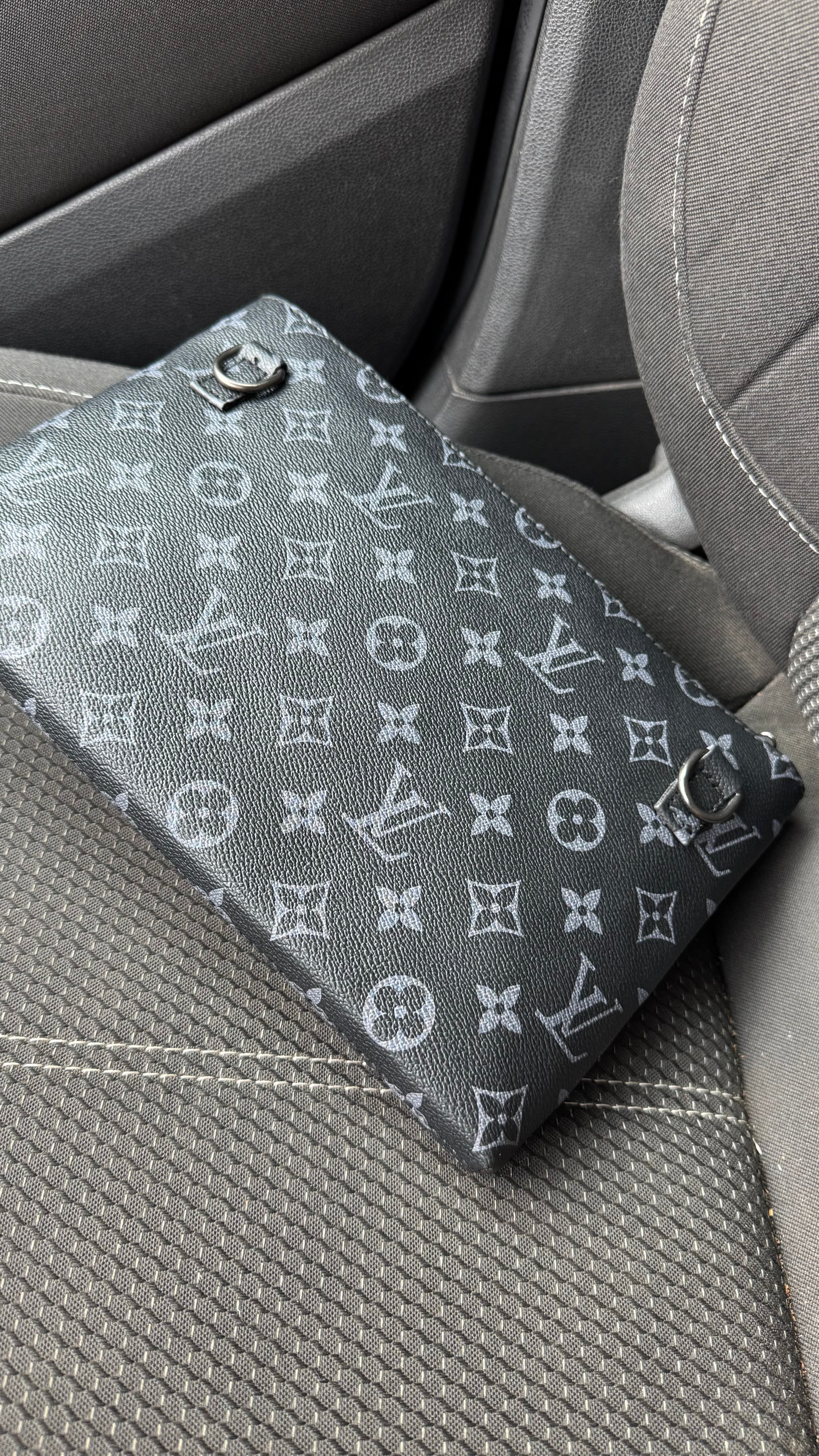 Louis Vuitton Pouch Bag | Crossbody & Hand Bag