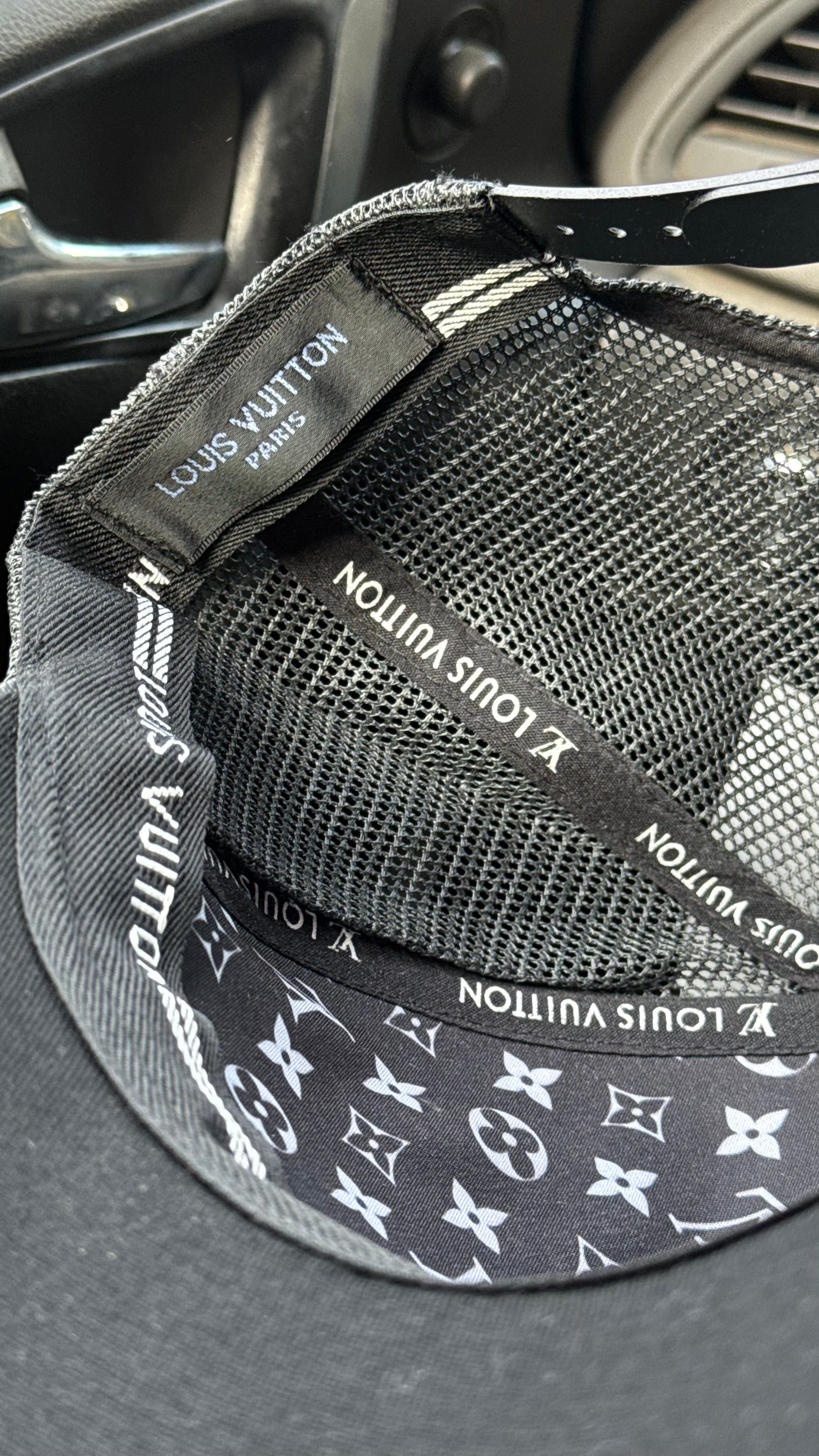 Louis Vuitton Mirror Baseball Cap -1064