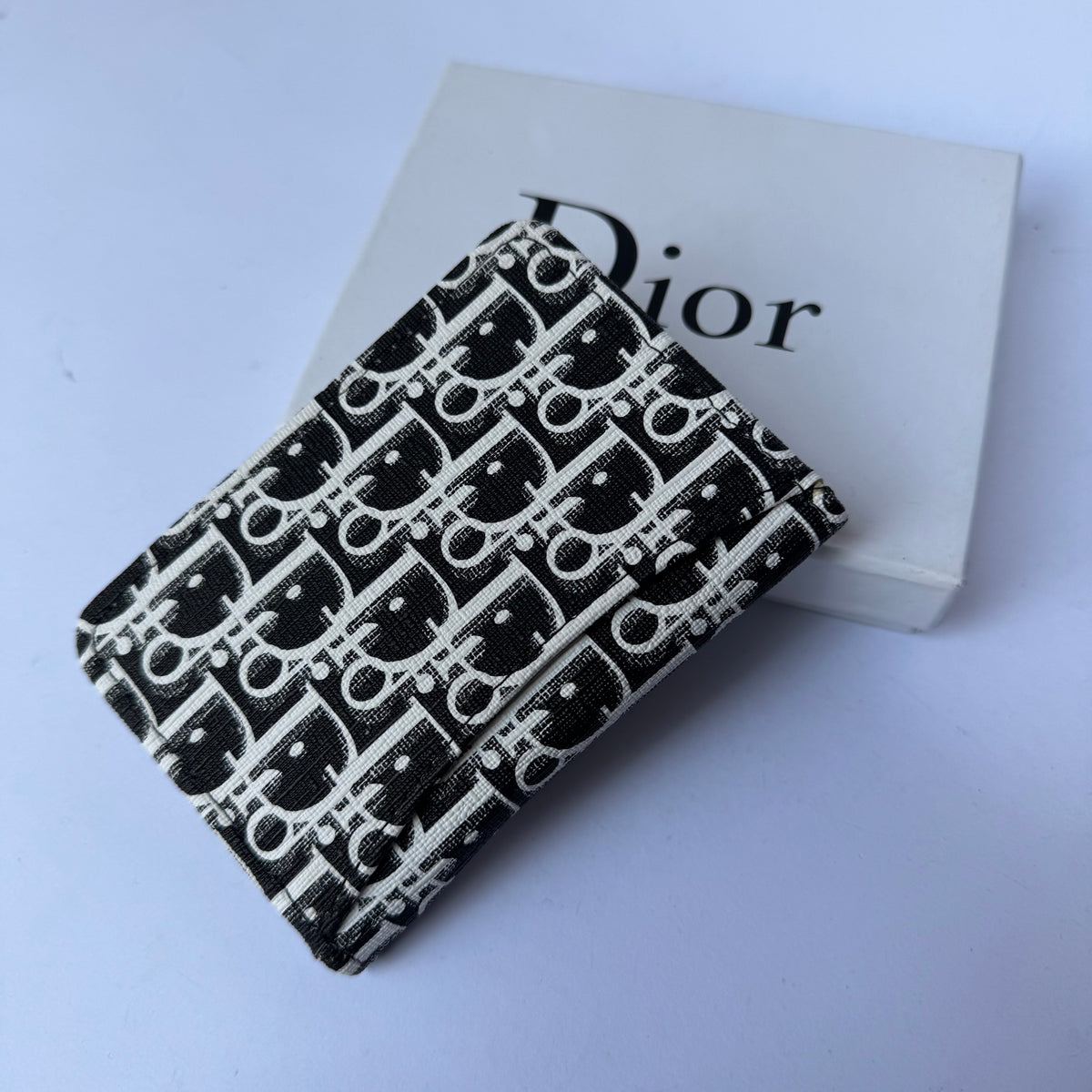 Flip Dior Wallet & Cardholder-37