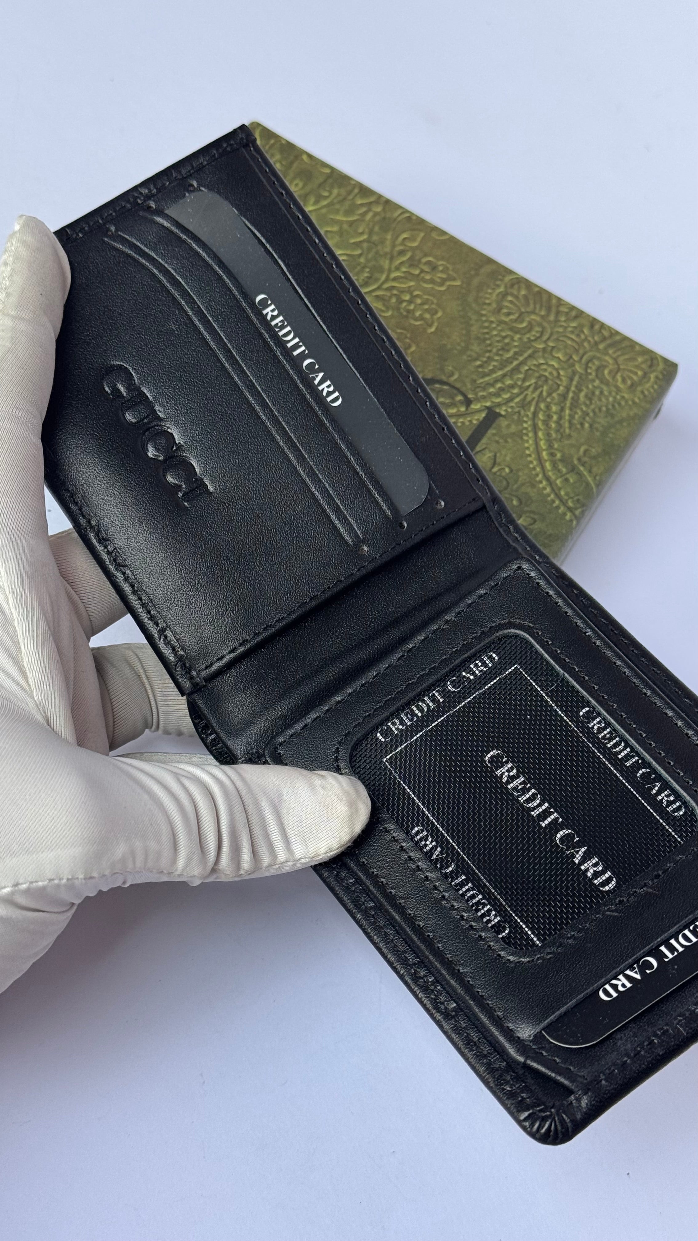 Gucci Textured Genuine Leather Wallet & Card Holder Set