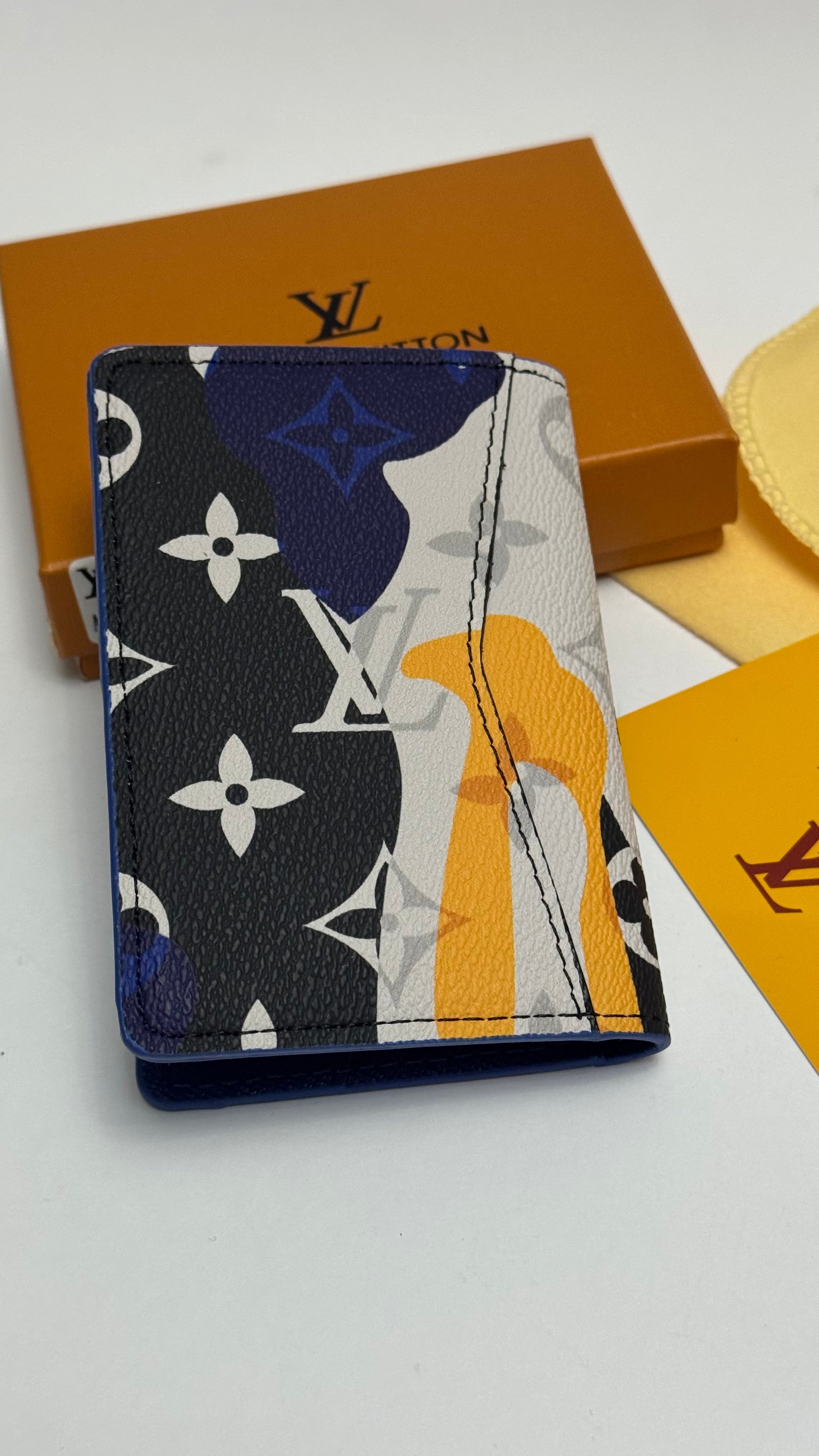 Mirror Flip LV Wallet & Cardholder-25